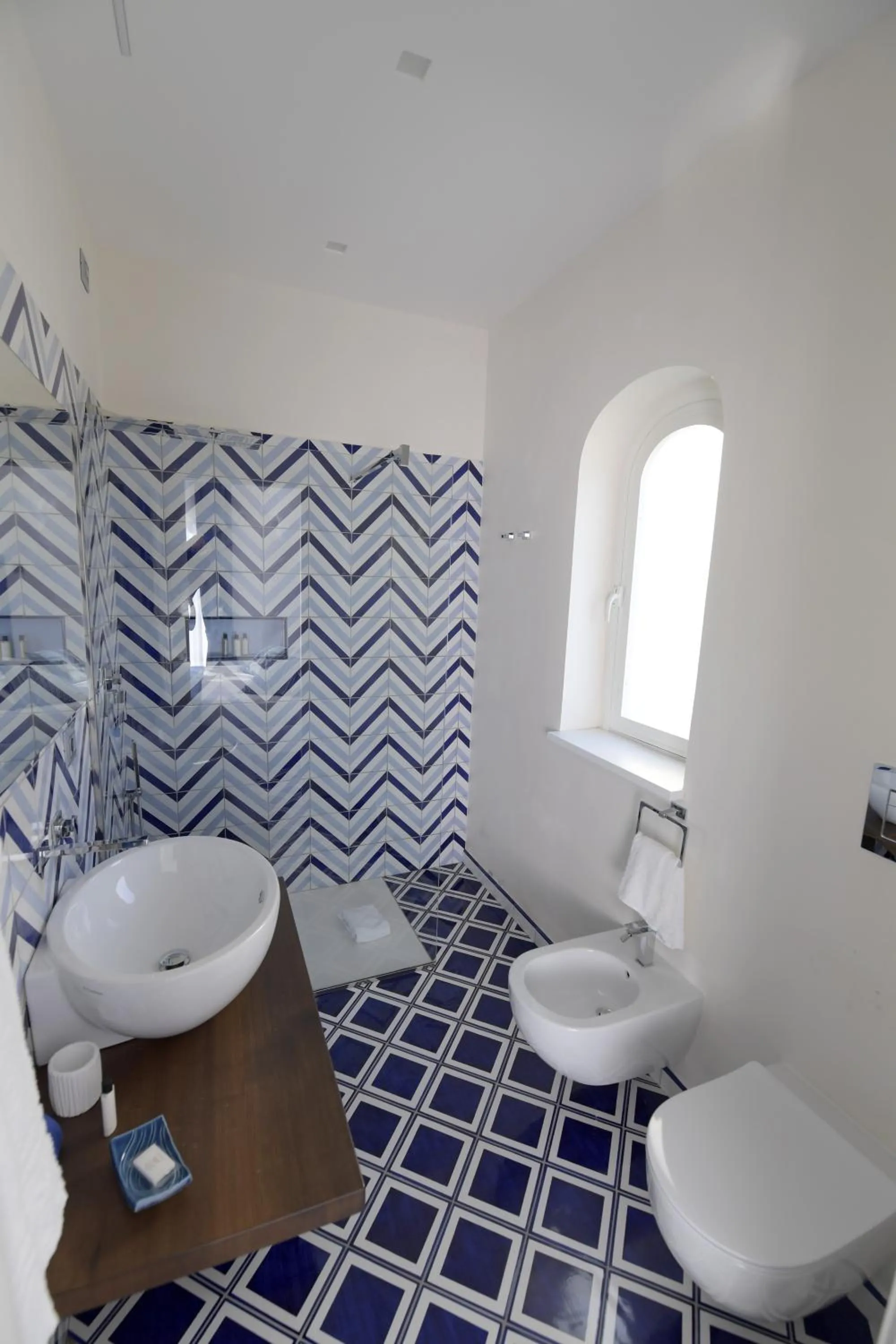 Toilet in Palazzo San Giovanni Amalfi Coast