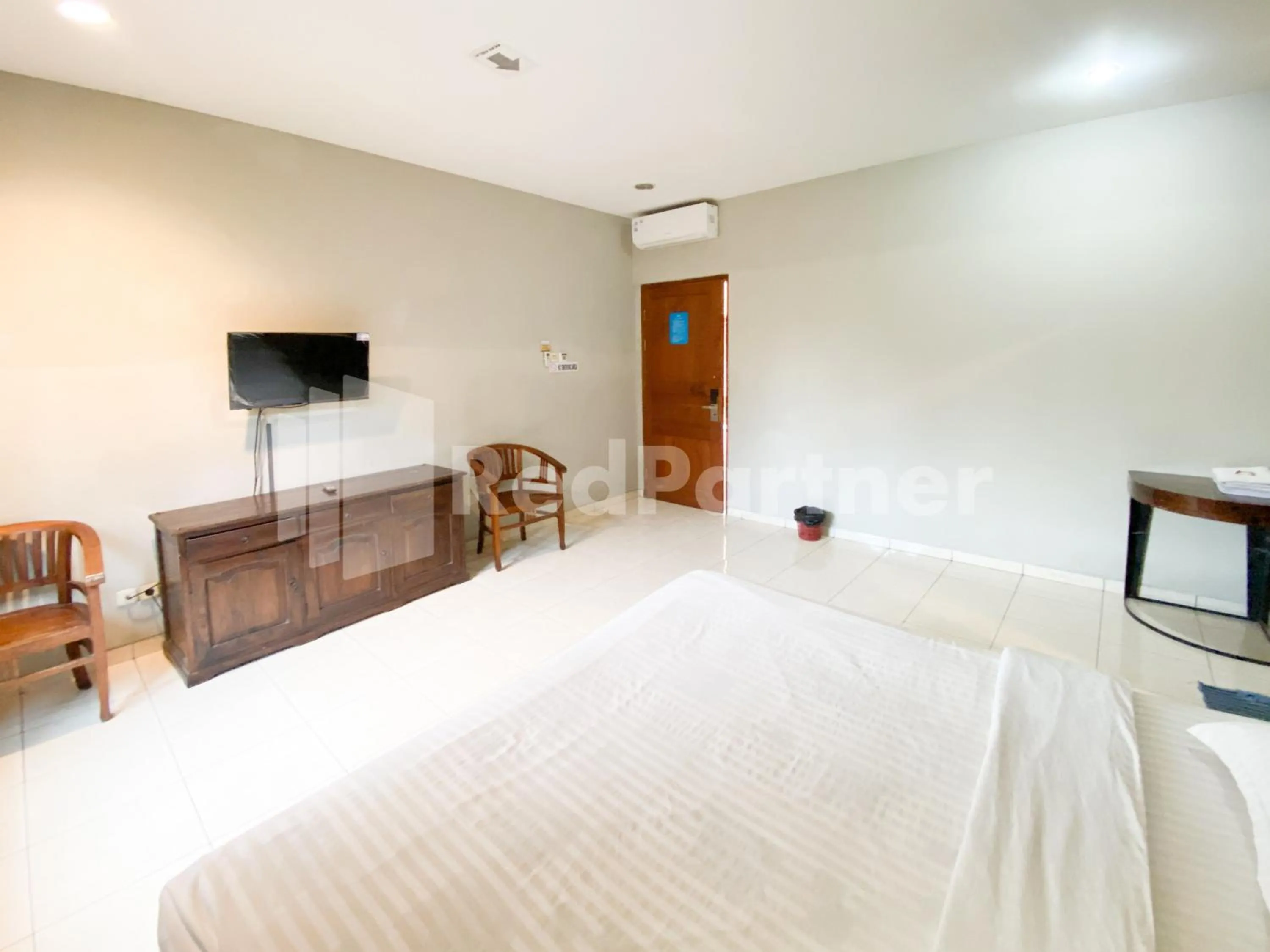 Bed in Istana Griya 2 Hotel Solo RedPartner