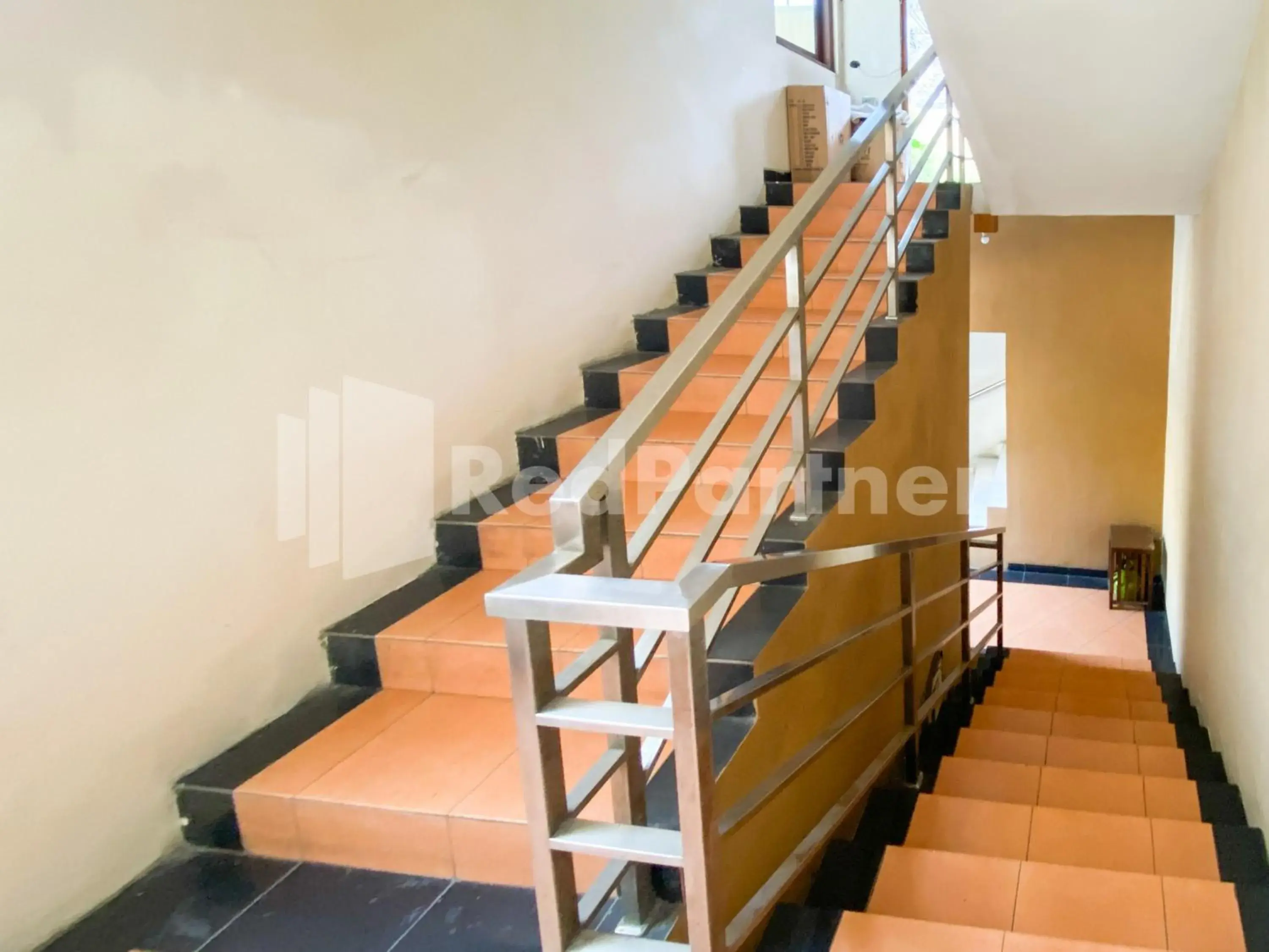 Property building in Istana Griya 2 Hotel Solo RedPartner Property building in Istana Griya 2 Hotel Solo RedPartner