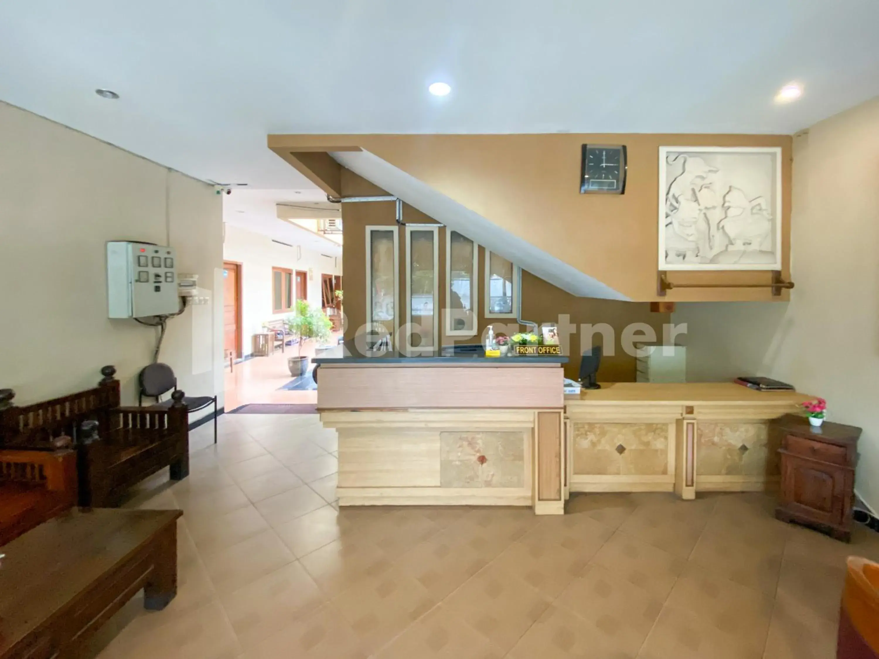 Lobby or reception in Istana Griya 2 Hotel Solo RedPartner Lobby or reception in Istana Griya 2 Hotel Solo RedPartner