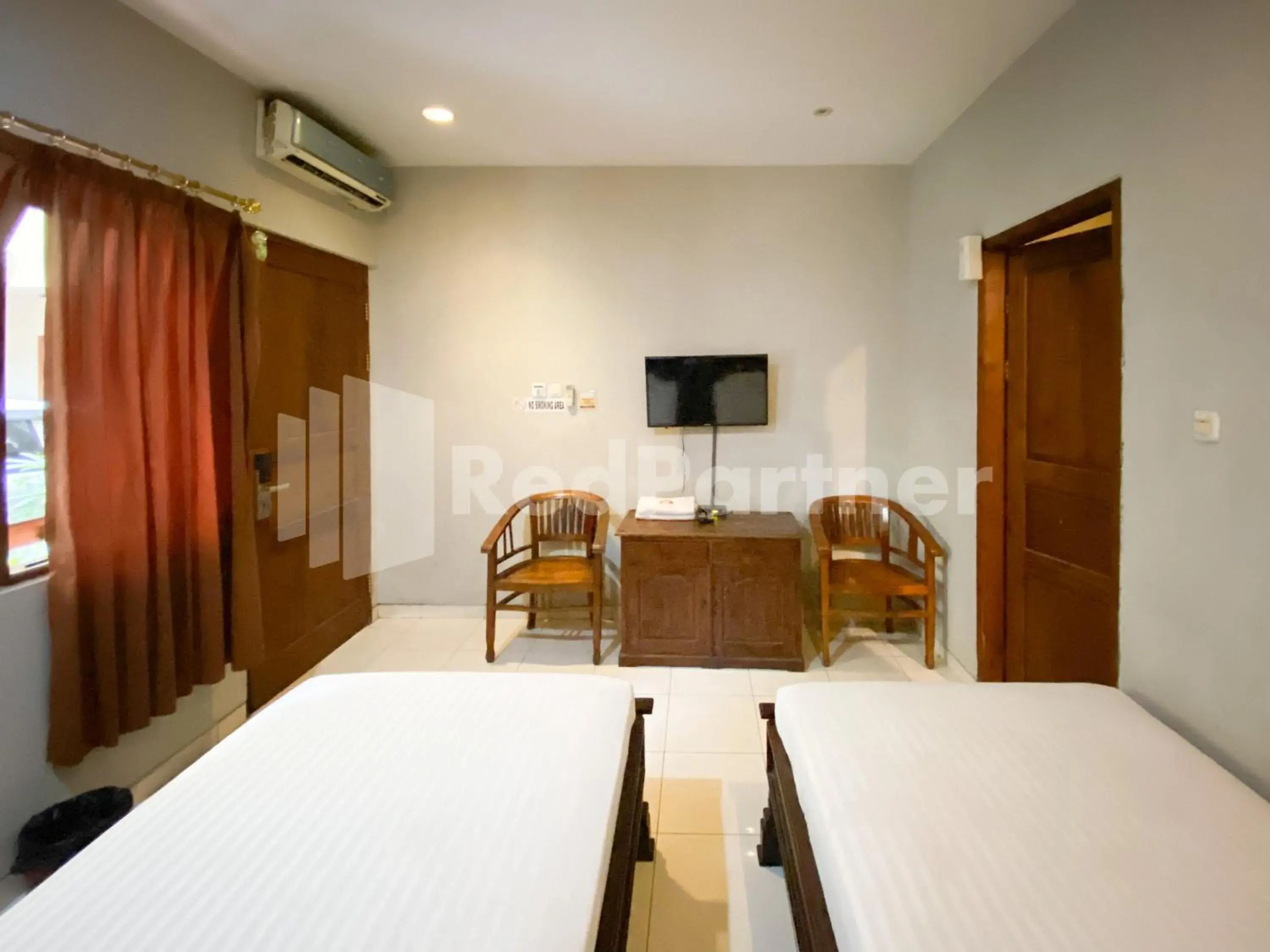 Bed in Istana Griya 2 Hotel Solo RedPartner Bed in Istana Griya 2 Hotel Solo RedPartner