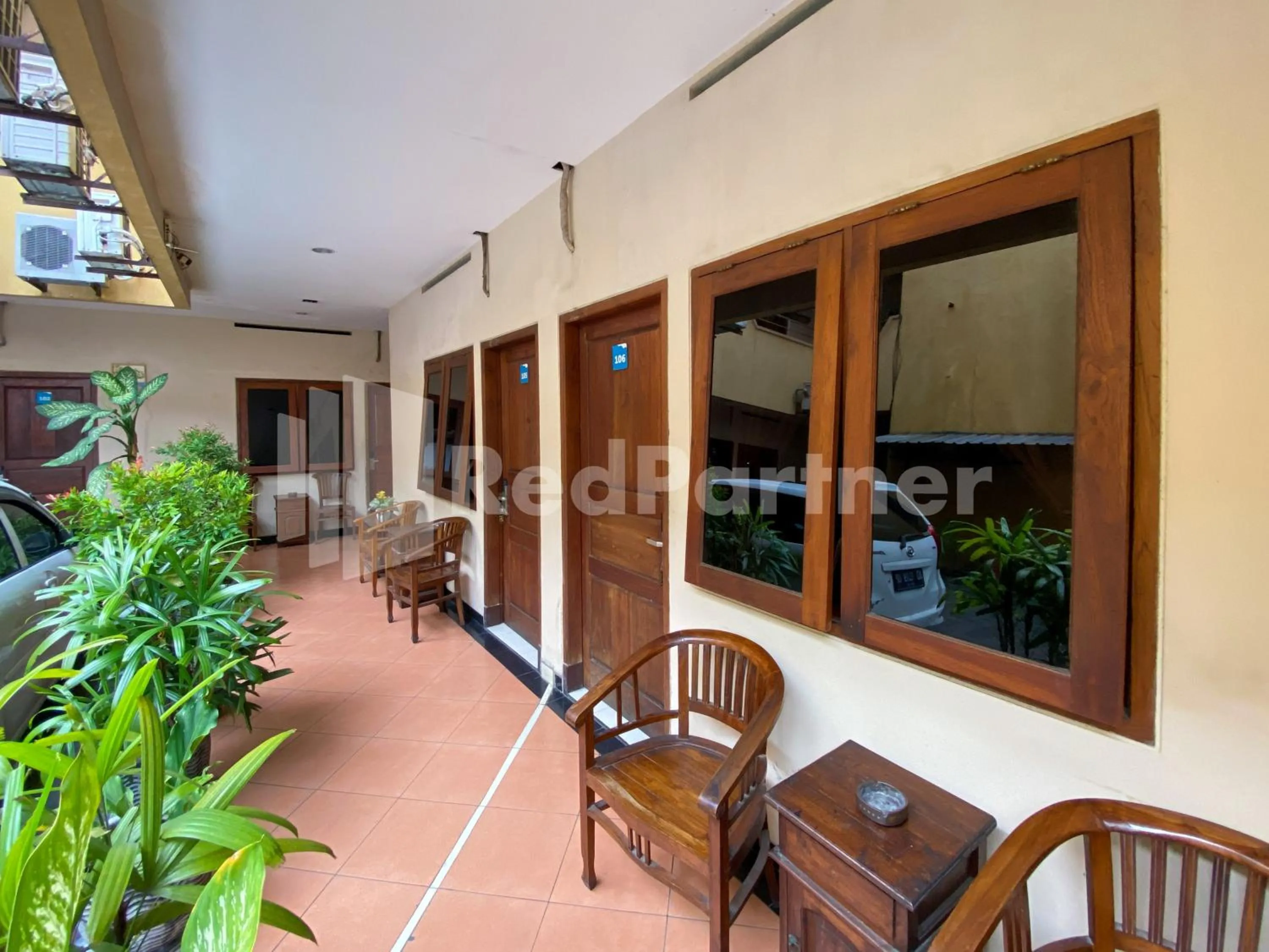 Property building in Istana Griya 2 Hotel Solo RedPartner