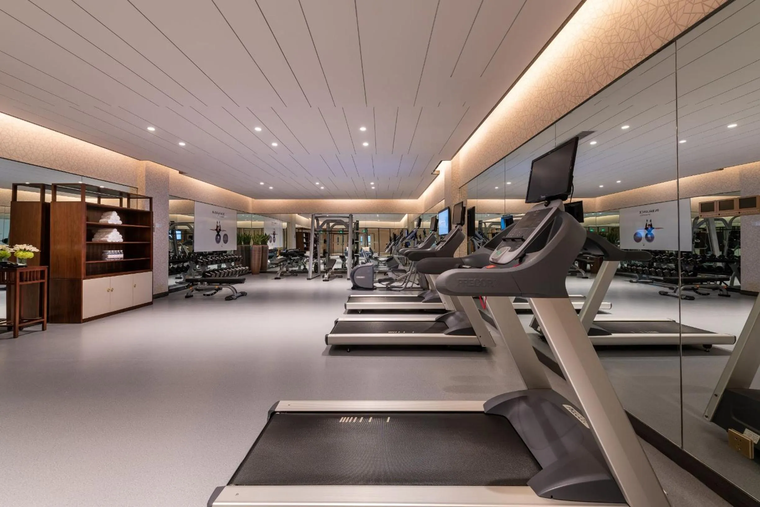 Fitness centre/facilities in Novotel Qingdao New Hope