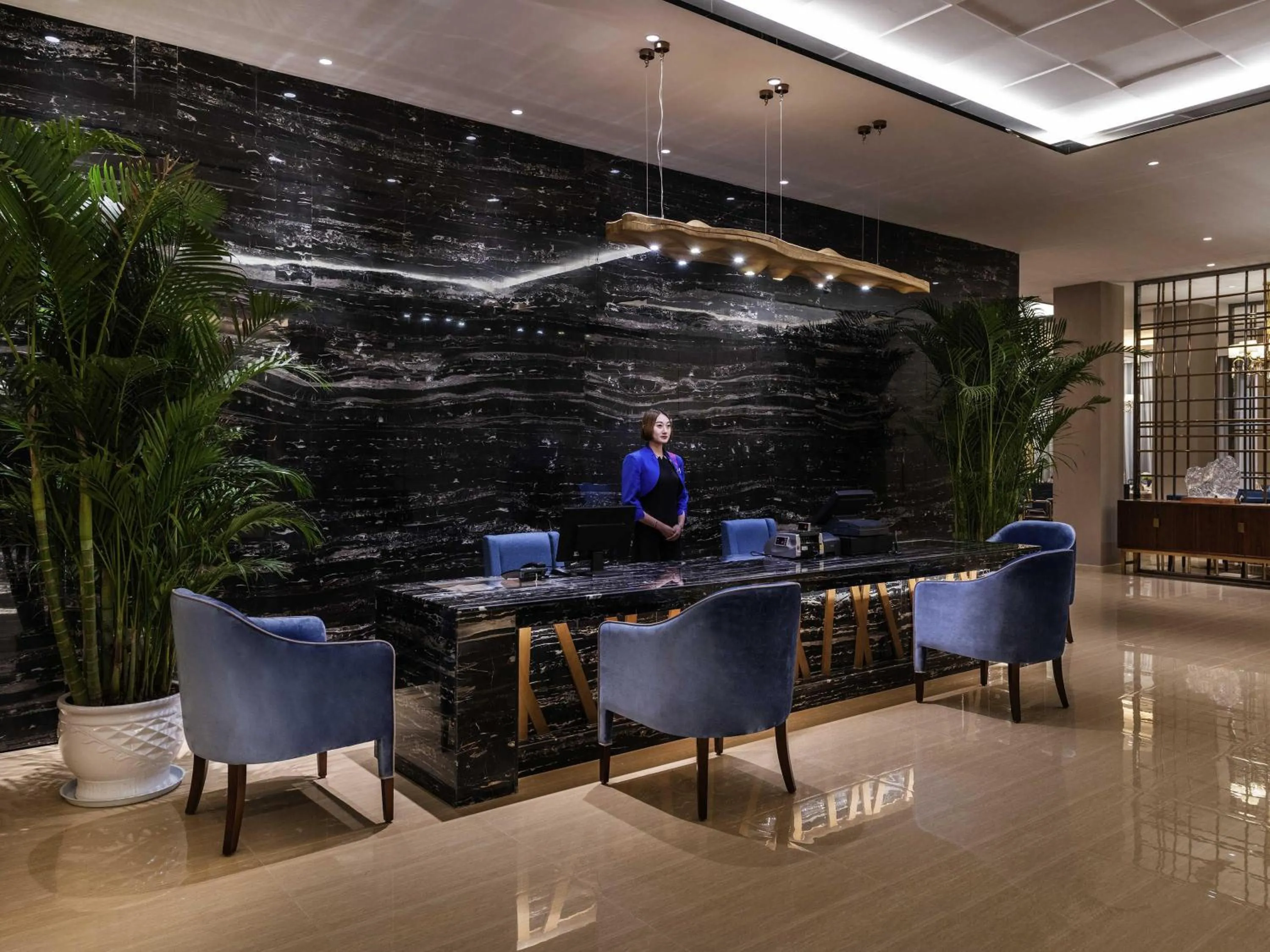 Restaurant/places to eat in Novotel Qingdao New Hope