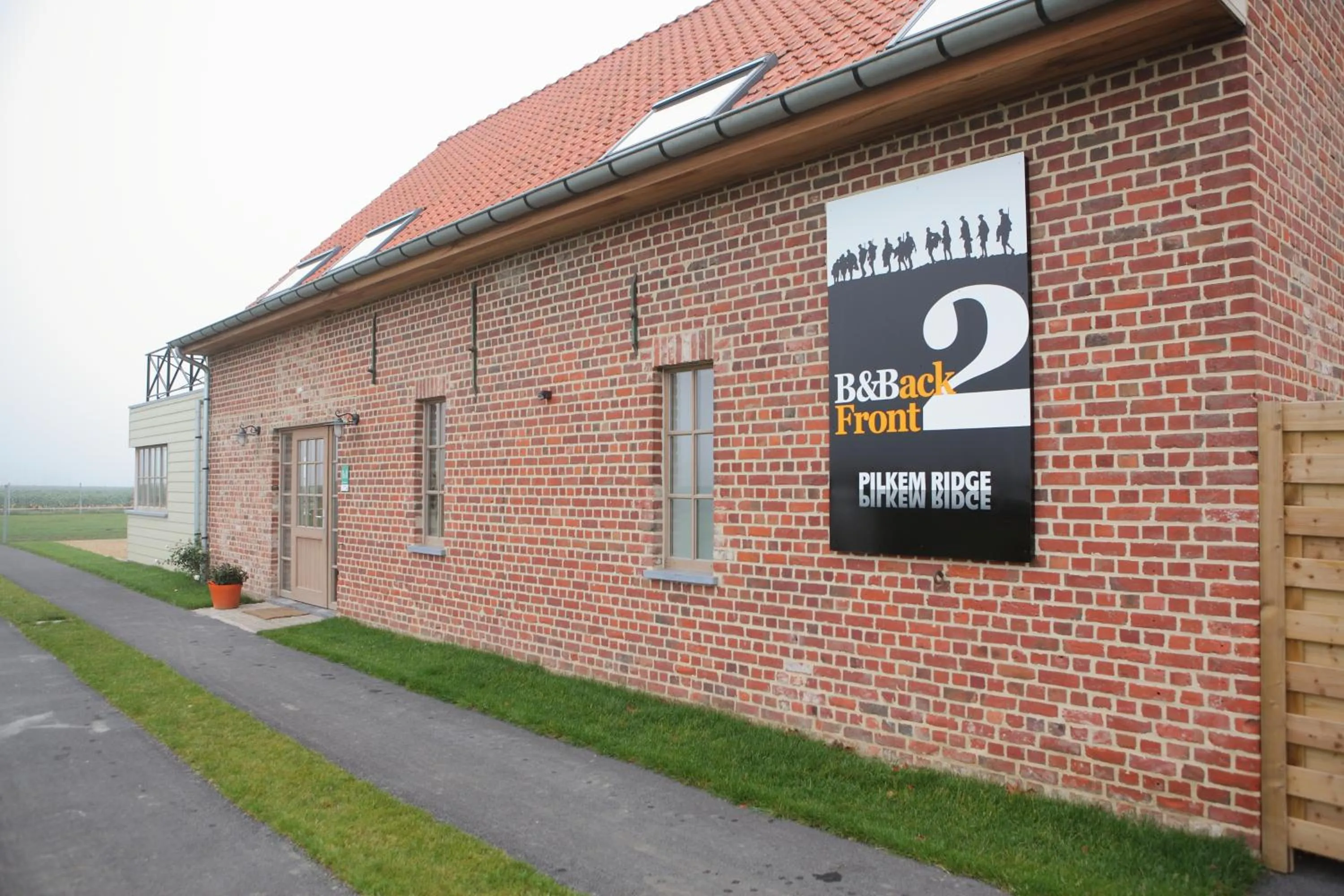 Facade/entrance in B&B Back2Front