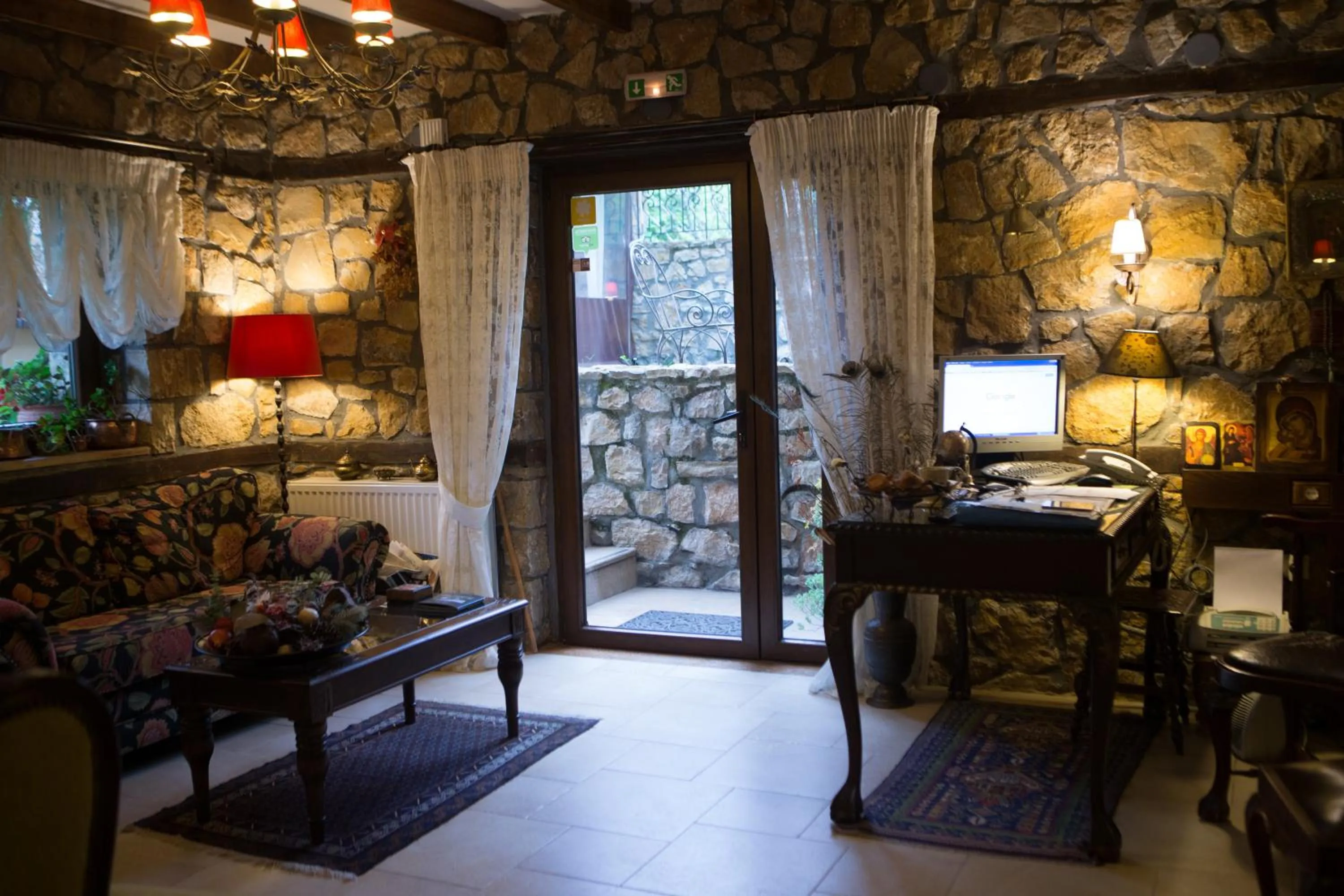 Living room in Archontiko Emmanouilidi Suites