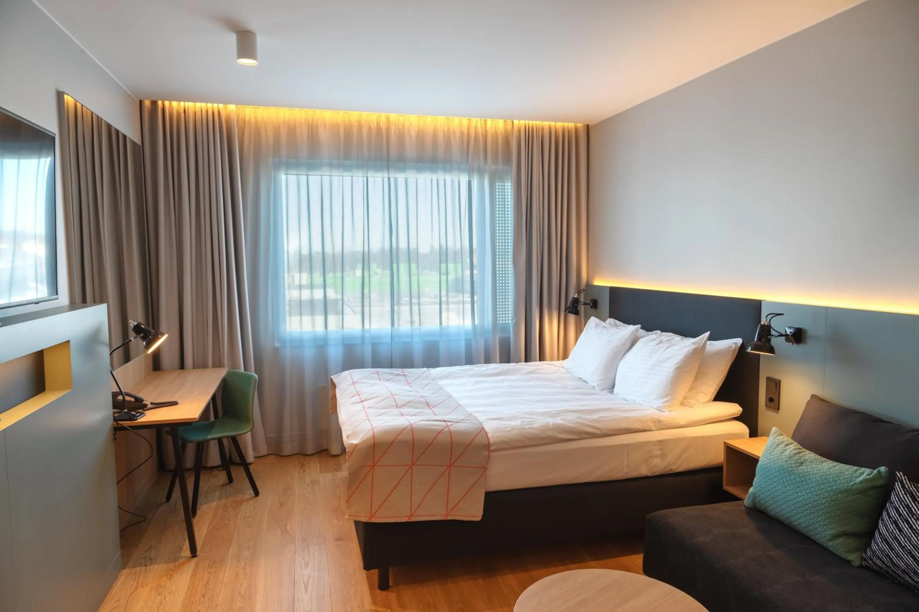 Photo of the whole room, Bed in Holiday Inn Helsinki - Expo by IHG