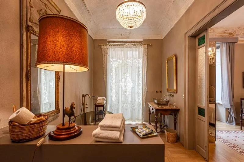 Bathroom, Bed in La Maison