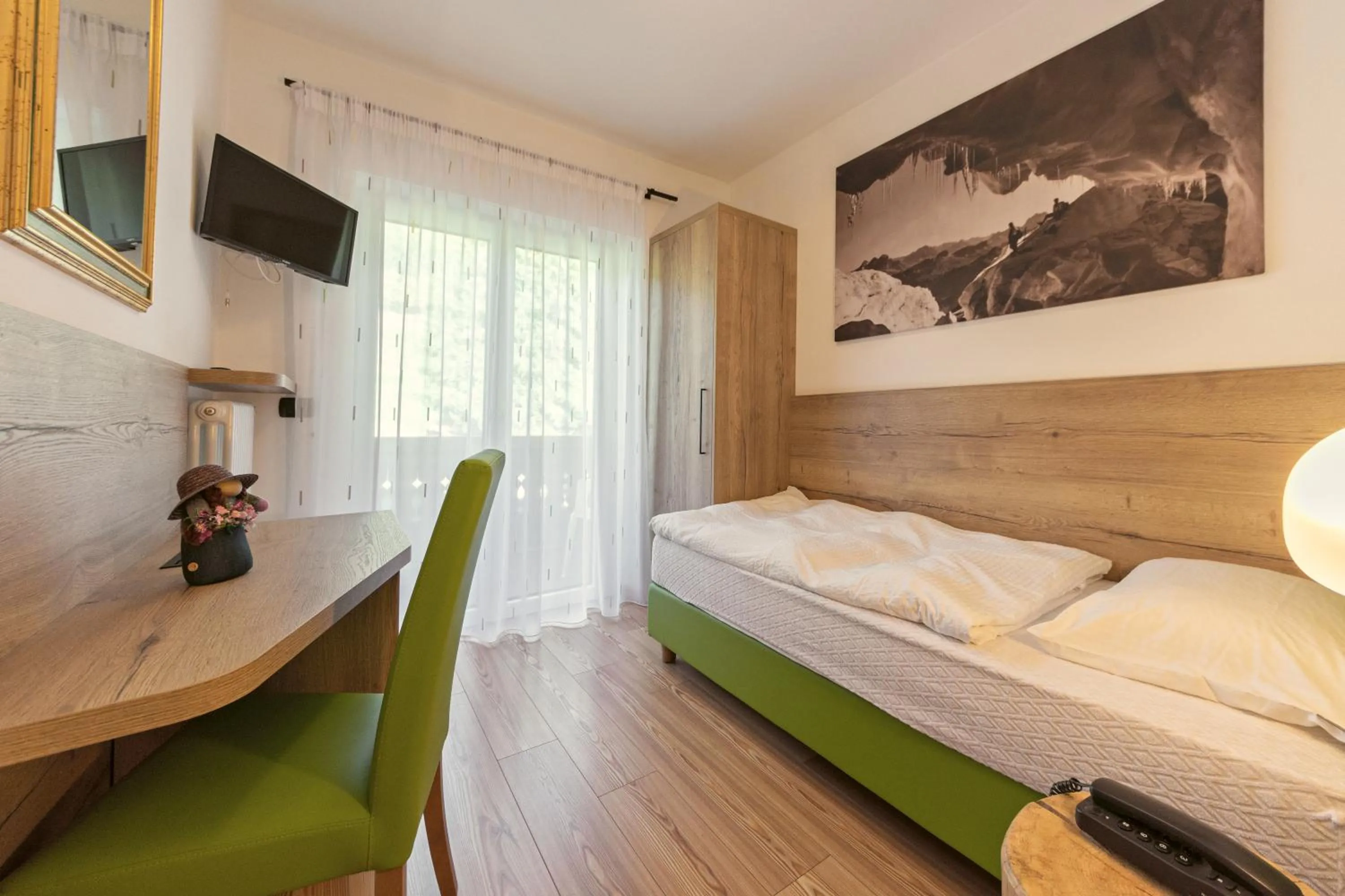 Photo of the whole room, Bed in Villa Gemmy