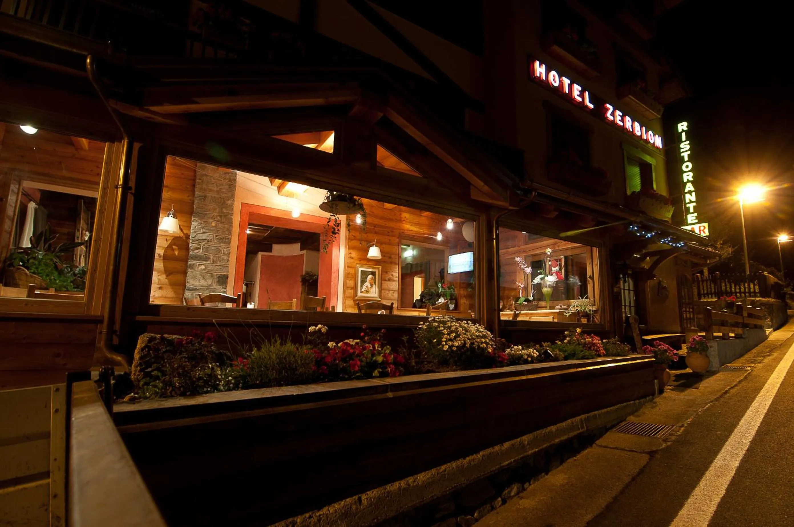 Facade/entrance in Hotel Zerbion