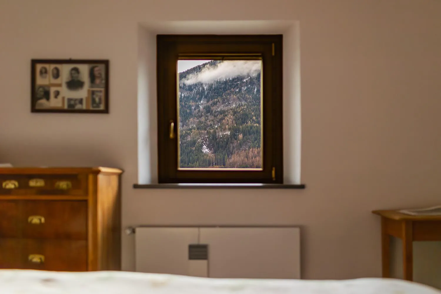 Bed in Albergo Diffuso Comeglians