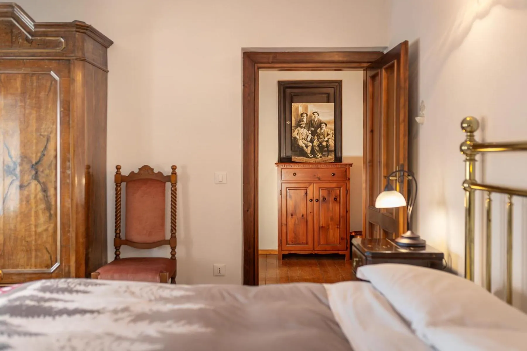Bed in Albergo Diffuso Comeglians