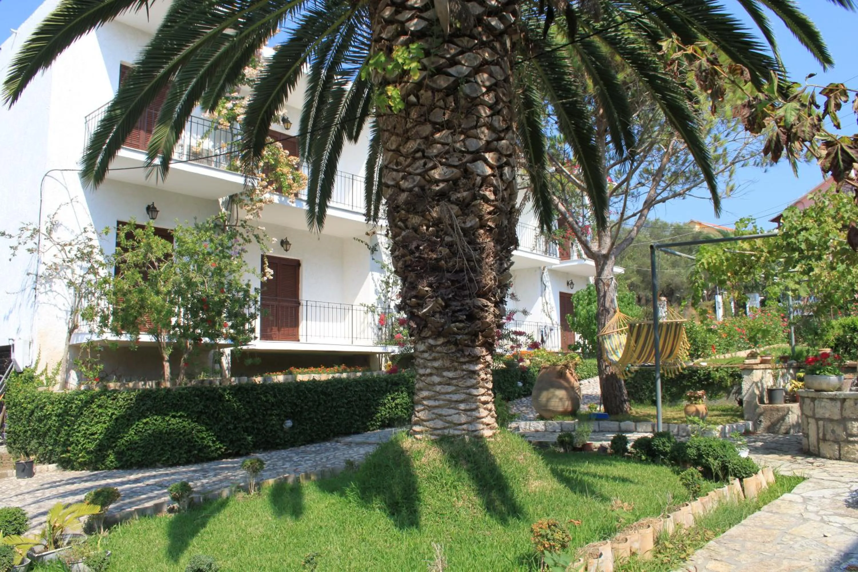 Garden view in Arillas Studios