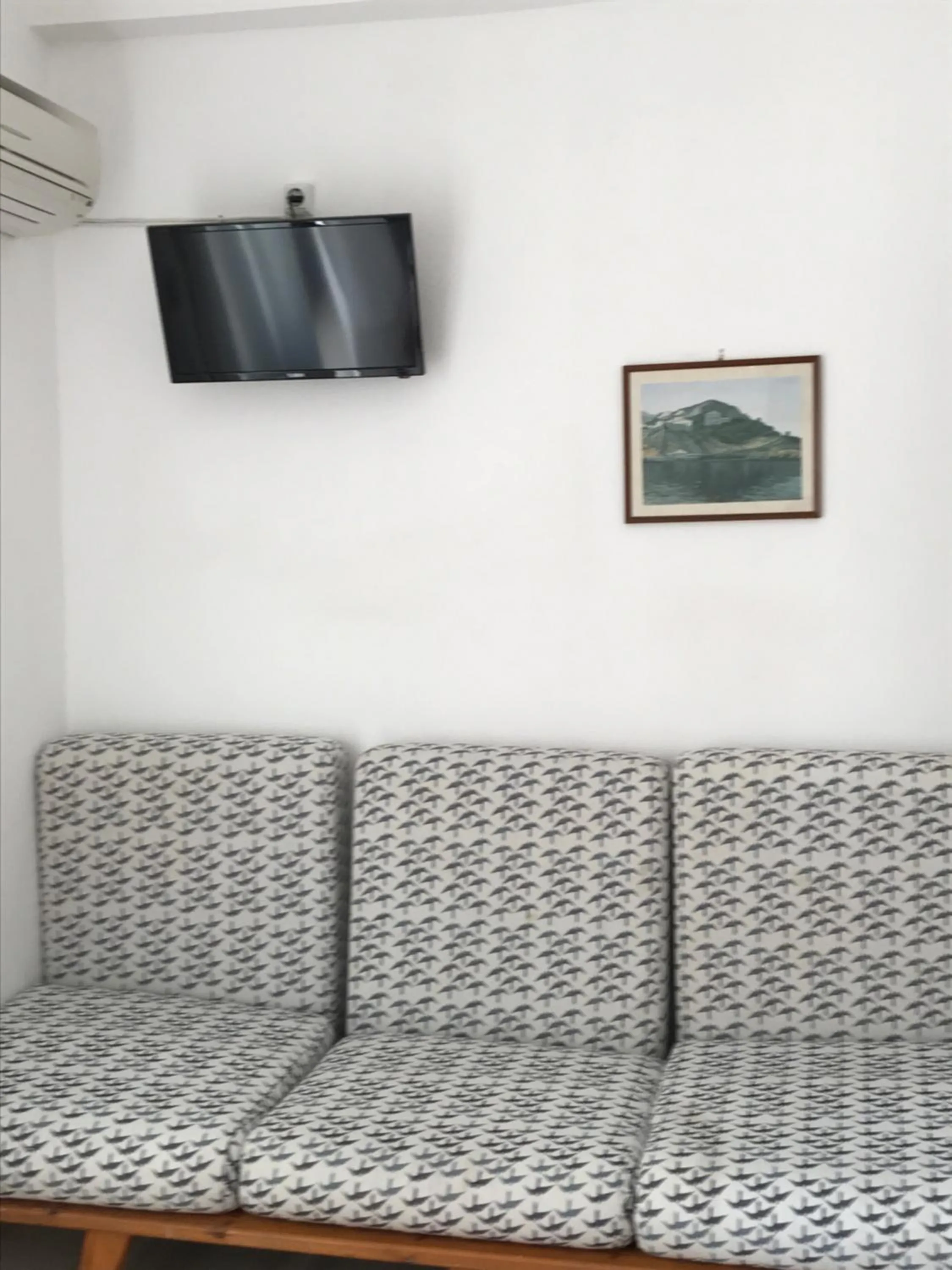 Photo of the whole room in Arillas Studios
