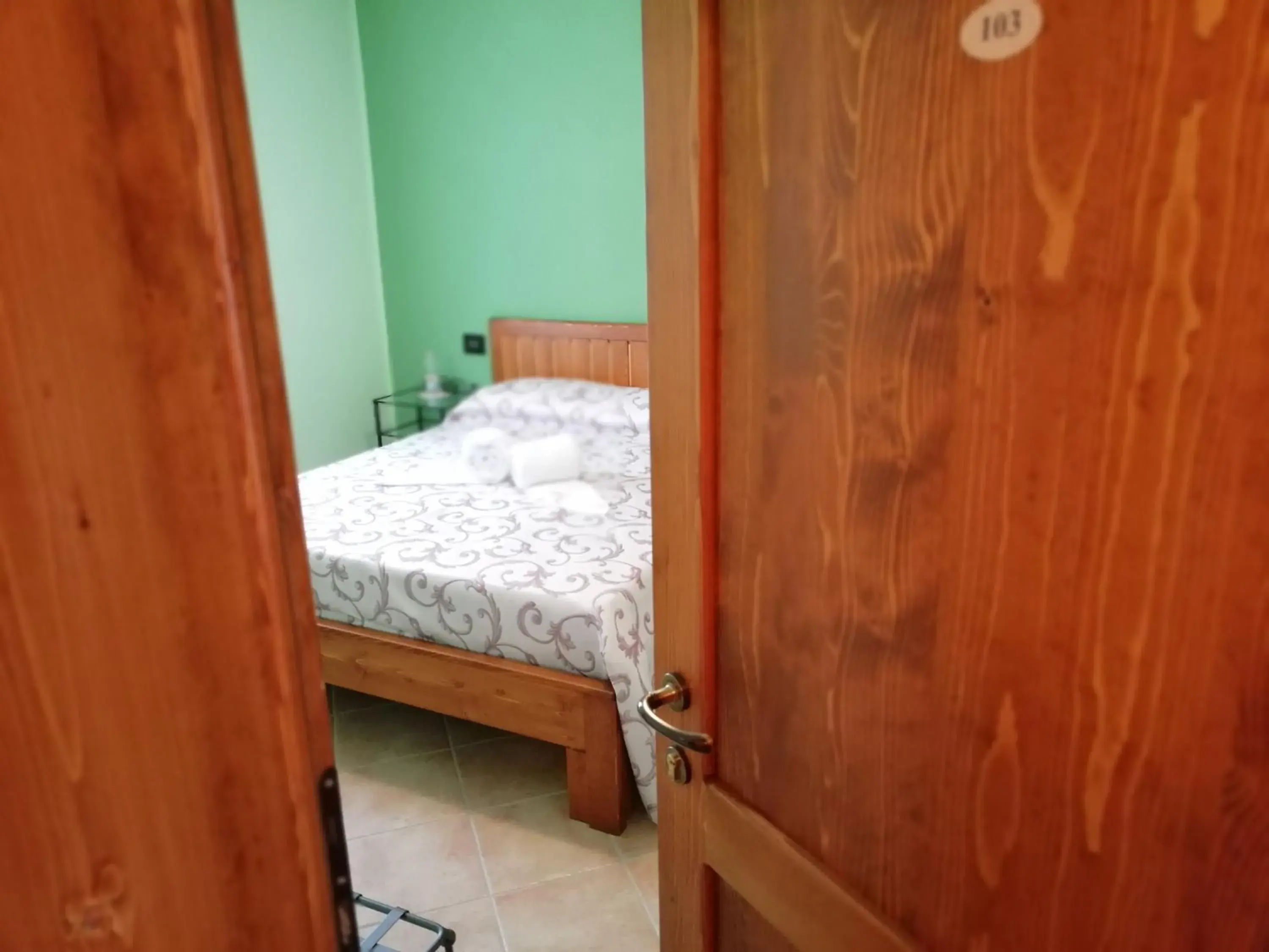 Double Room with Private Bathroom in Karingo House Double Room with Private Bathroom in Karingo House