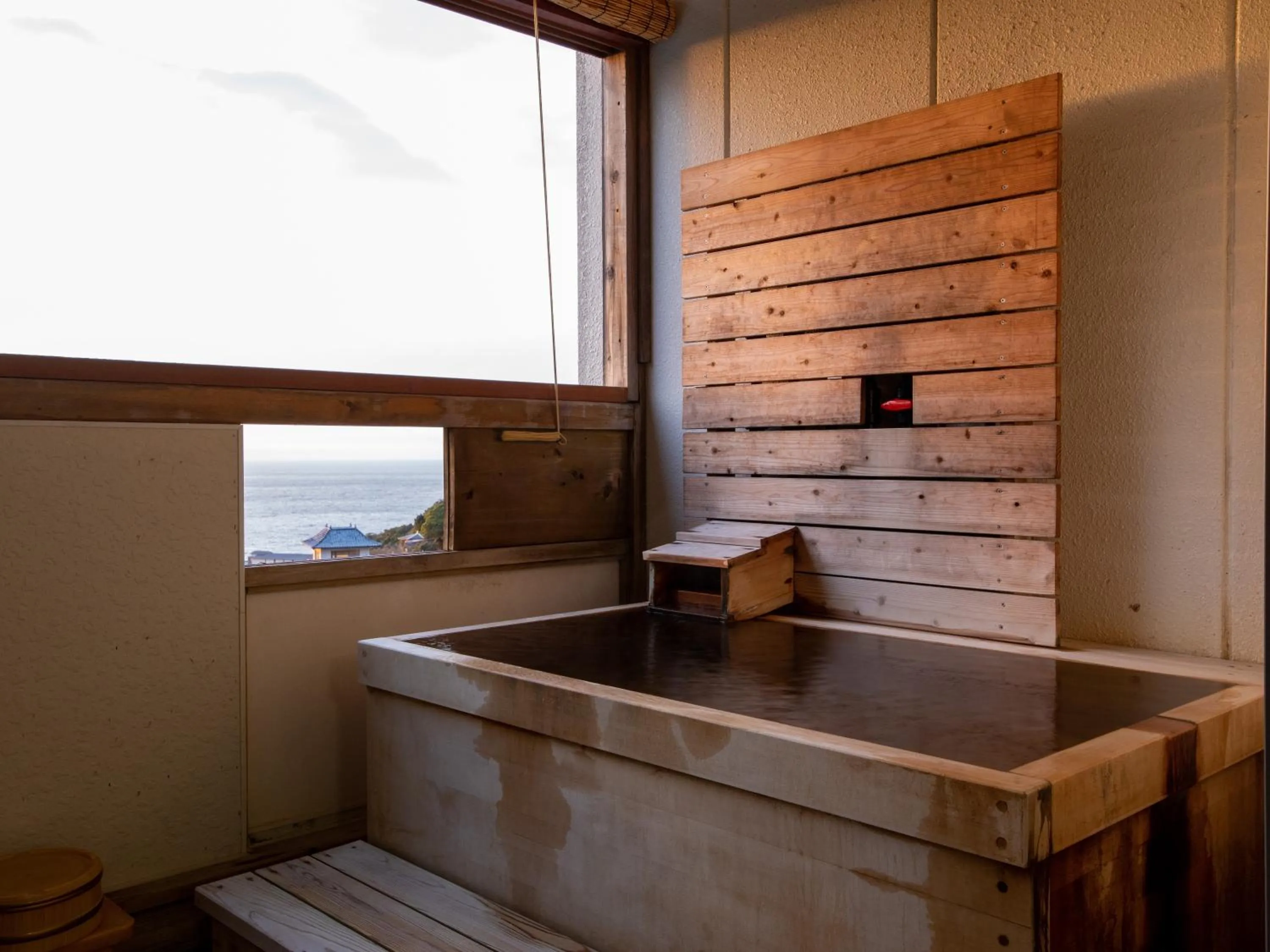 Open Air Bath in Hotel Tenzankaku Kaiyutei
