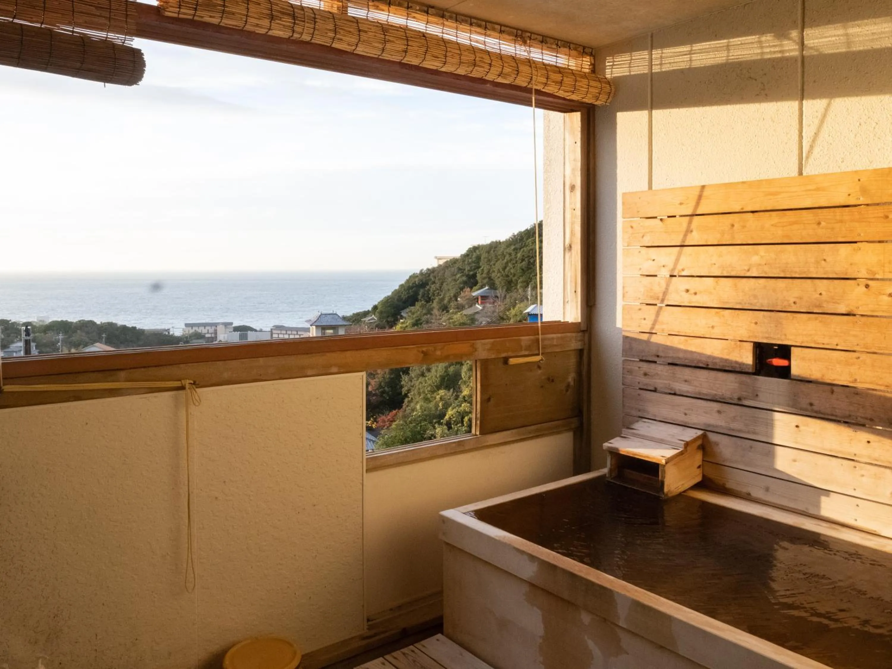 Open Air Bath in Hotel Tenzankaku Kaiyutei