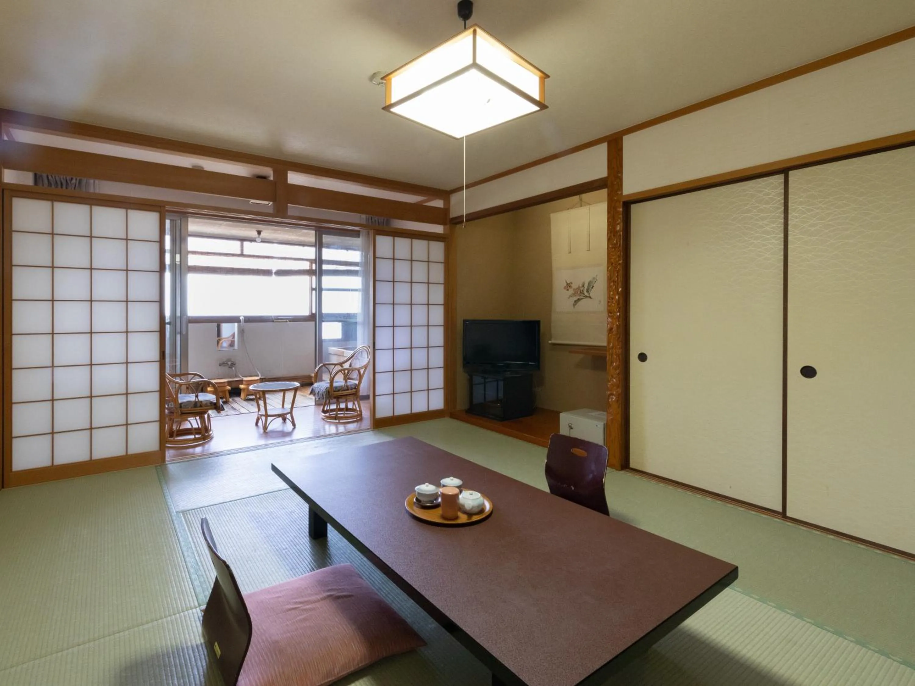 Photo of the whole room in Hotel Tenzankaku Kaiyutei