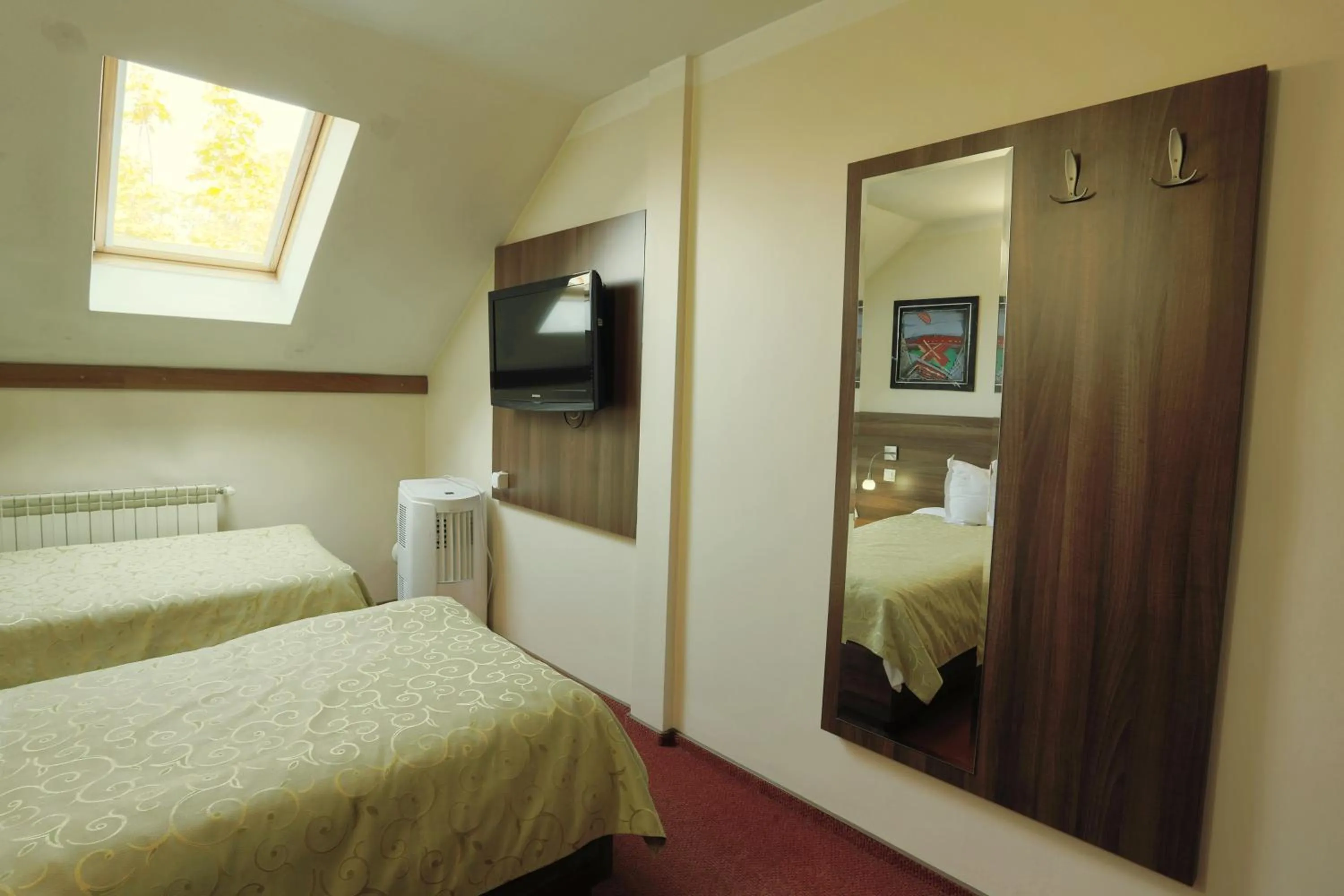 Photo of the whole room, Bed in Pension Tempo