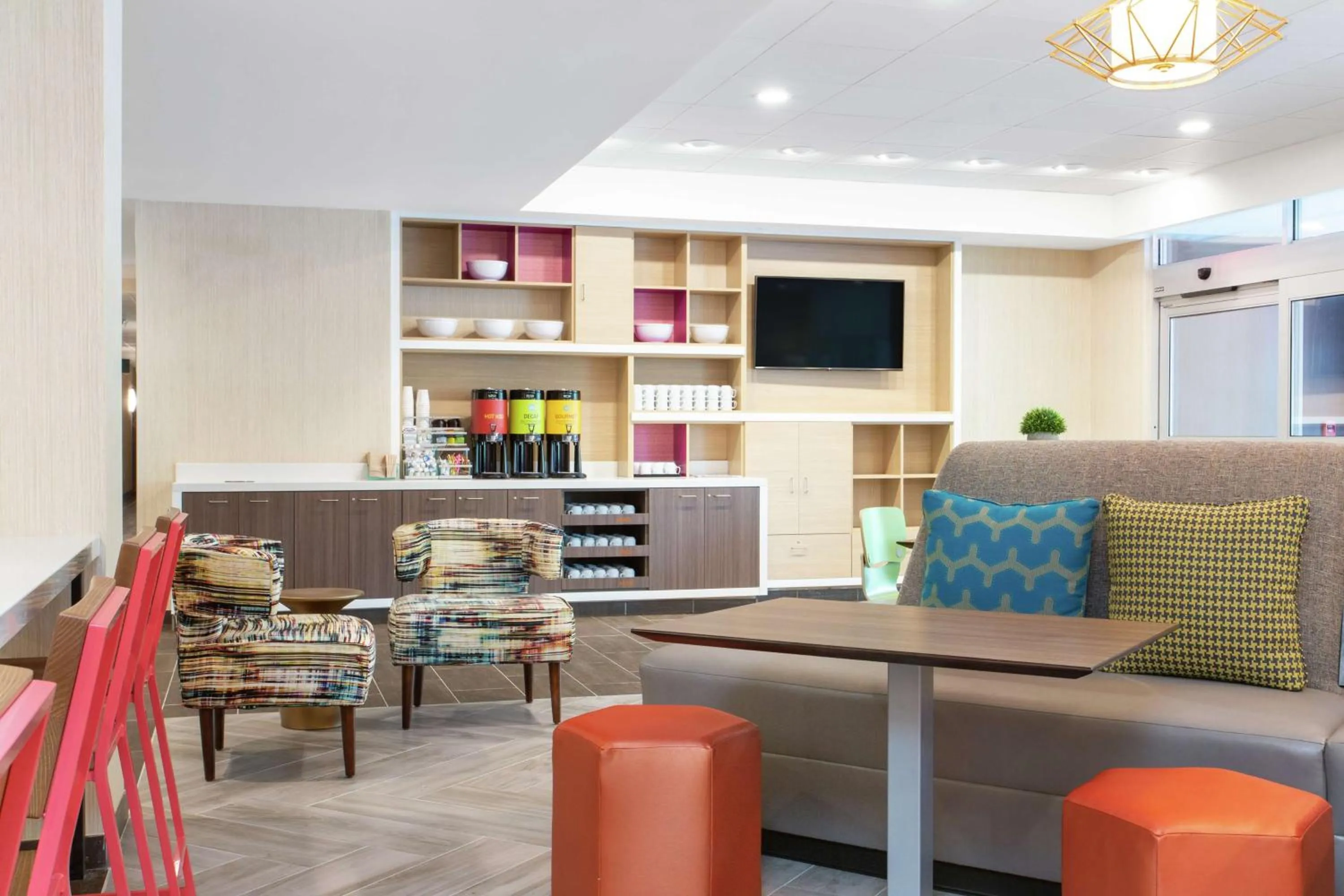 Lobby or reception in Home2 Suites Smithfield Providence