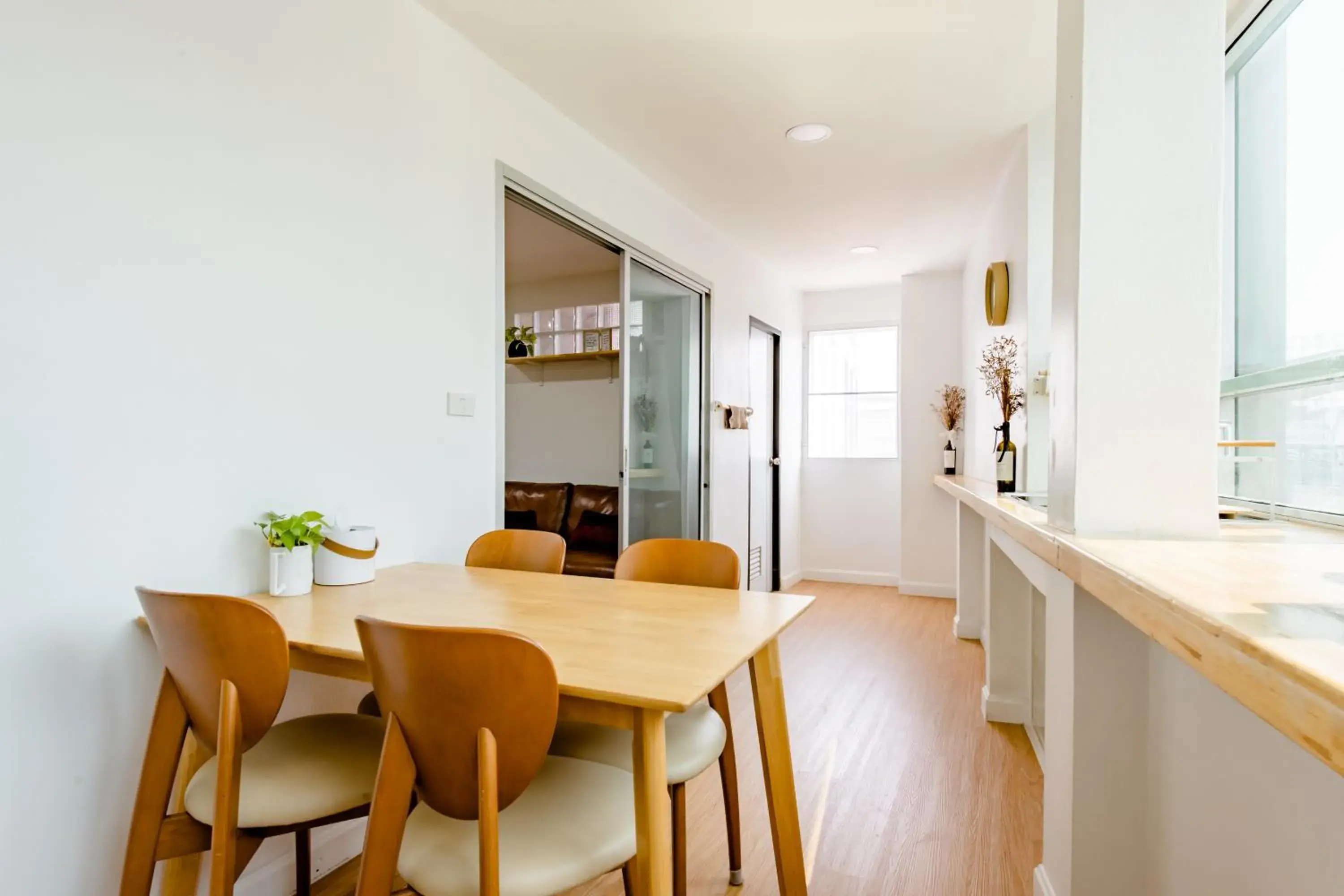 Dining Area in Lee's Mark Residence