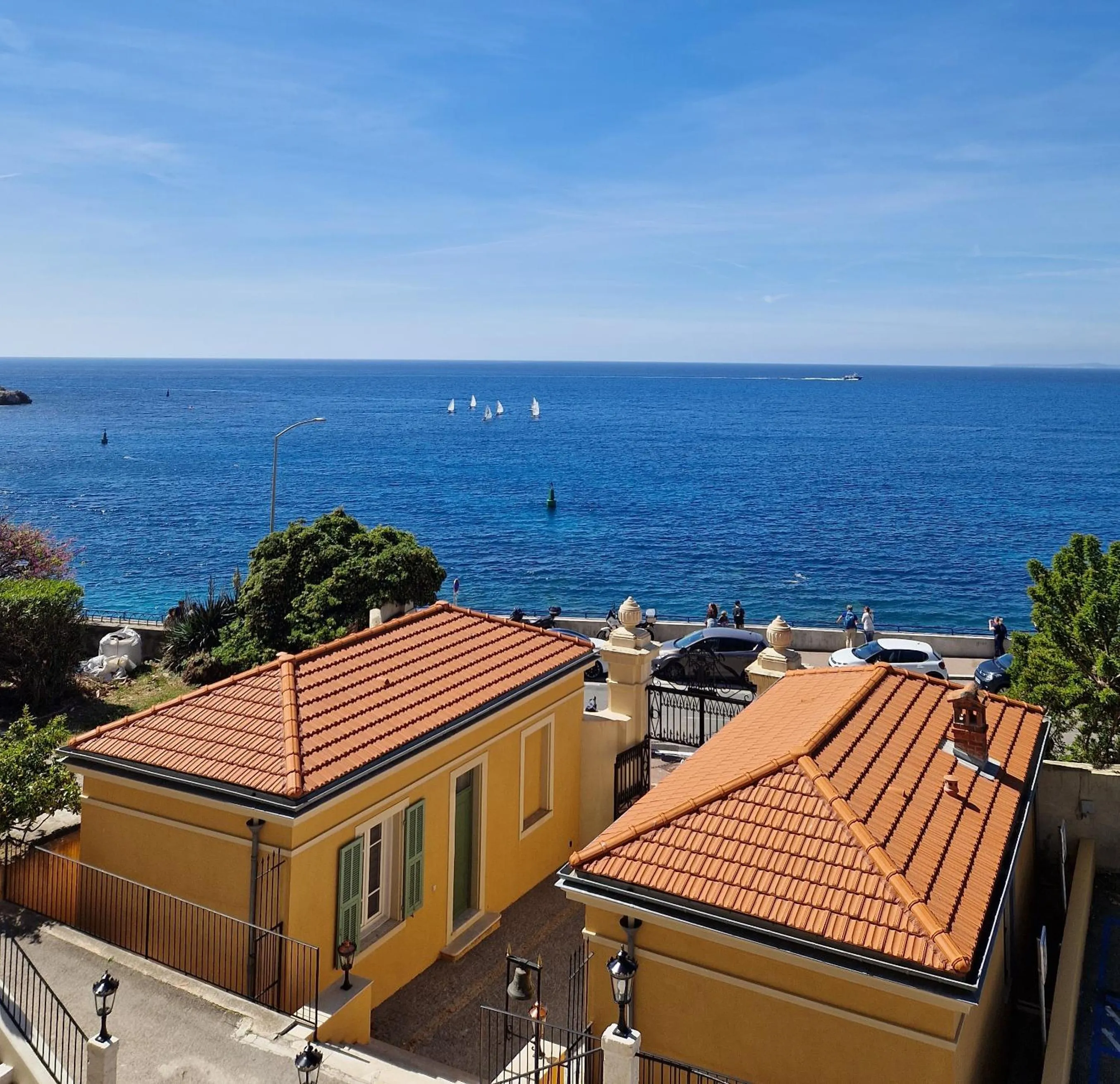 Property building in Hotel Le Saint Paul