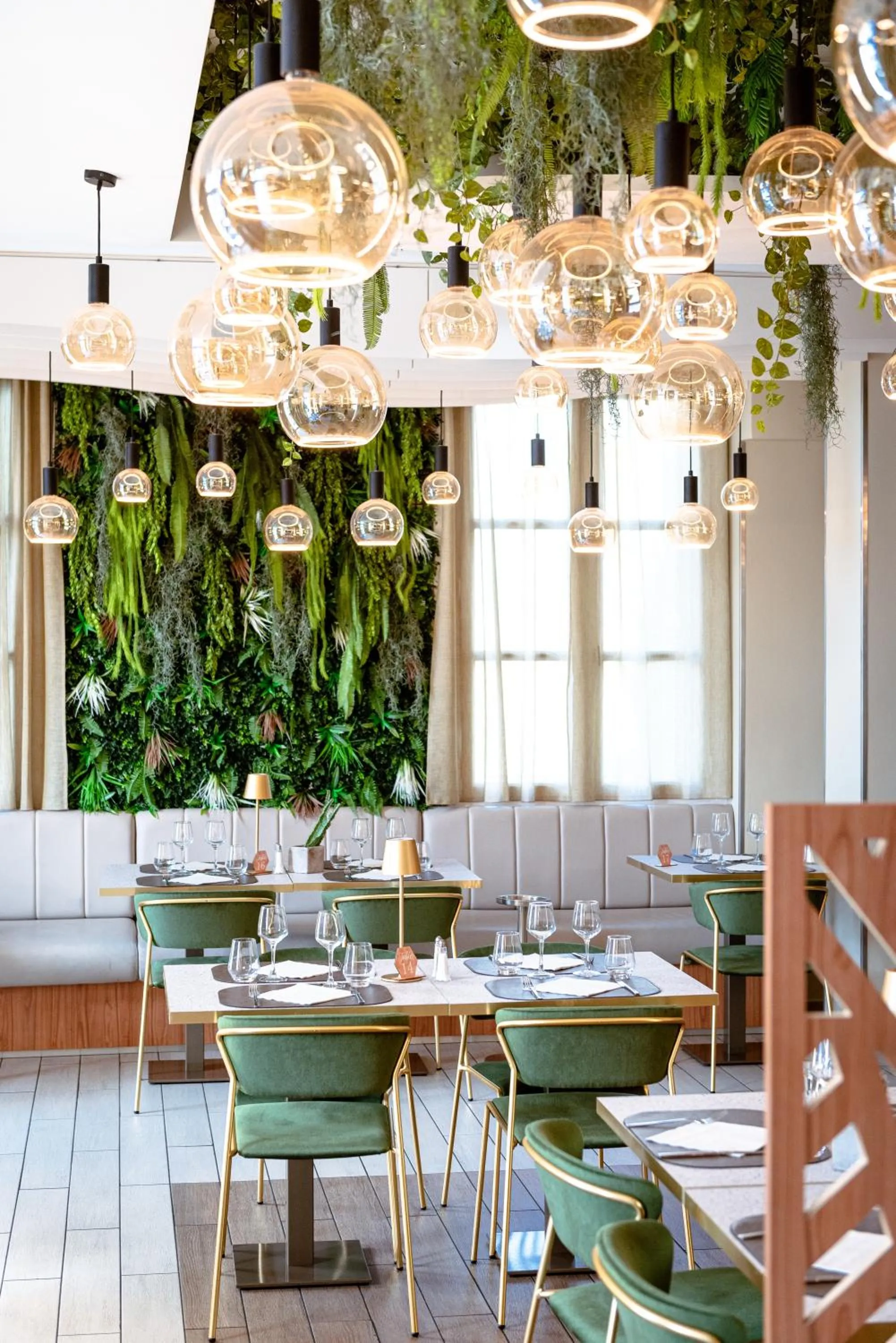 Restaurant/places to eat in Hotel Le Saint Paul