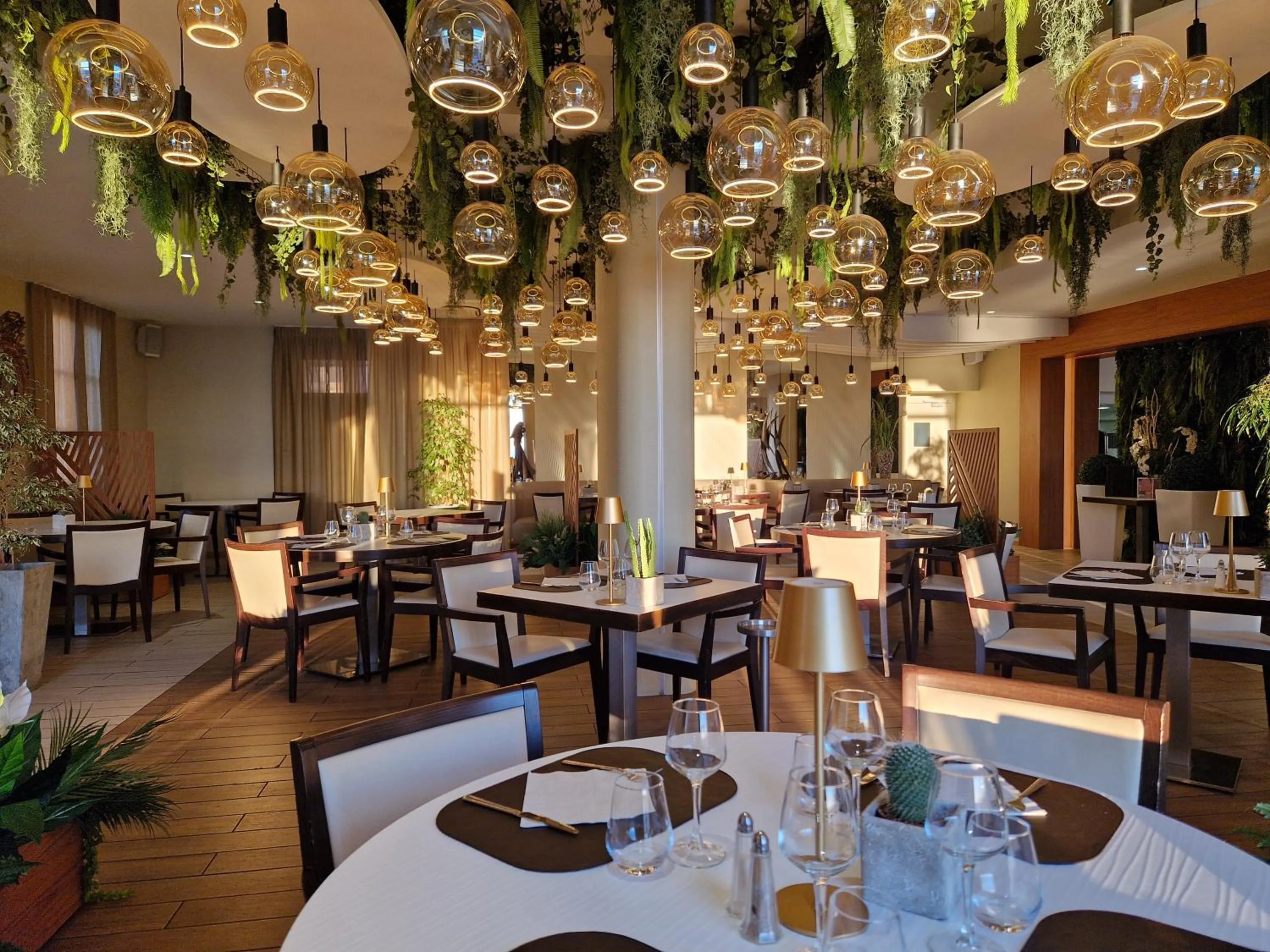 Restaurant/places to eat in Hotel Le Saint Paul