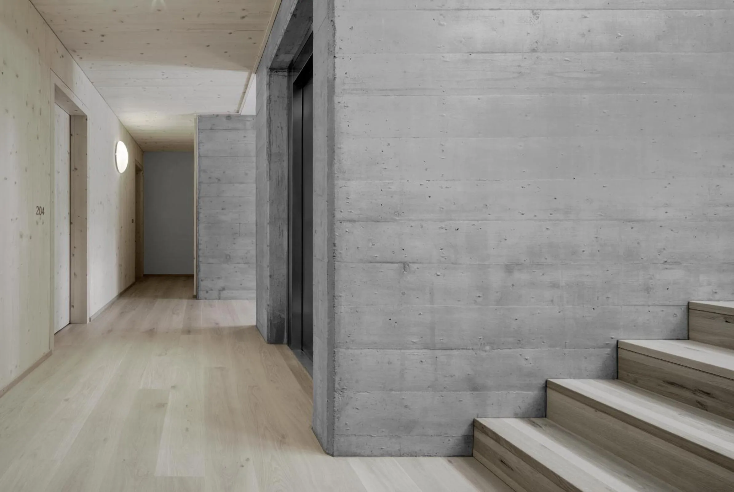 Decorative detail in Hotel Gardenazza