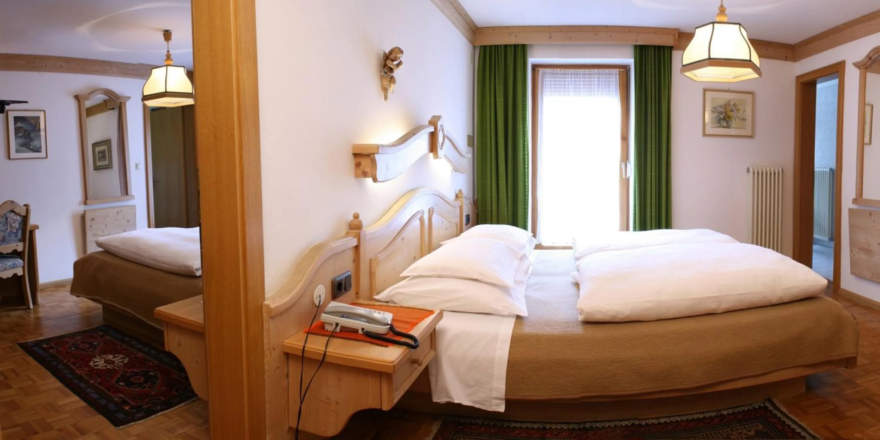 Day, Bed in Hotel Dolomiti Madonna