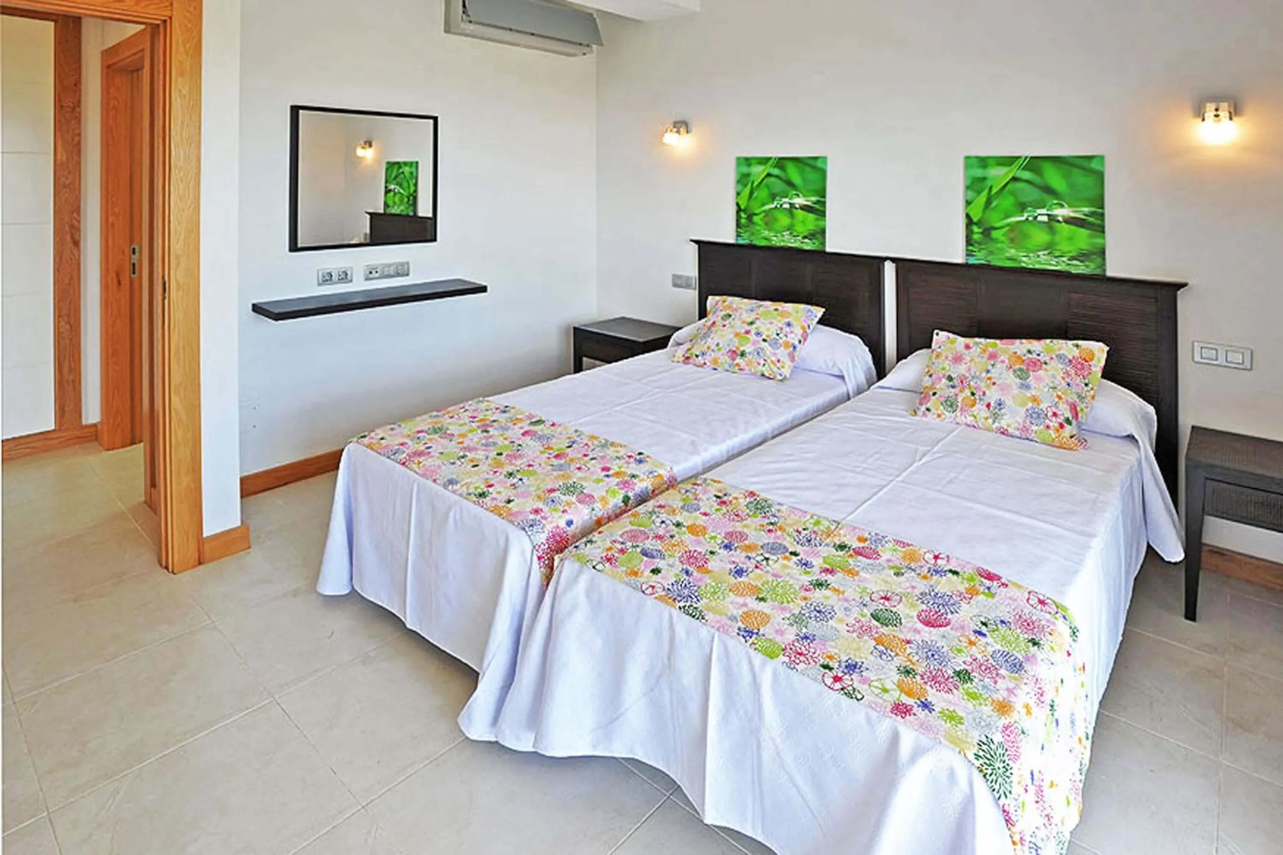 Bed in Salobre Vista Golf 1