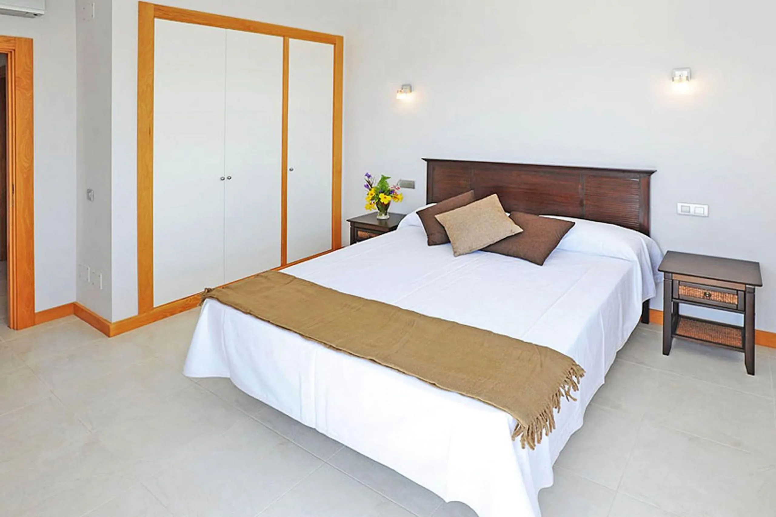 Bed in Salobre Vista Golf 1