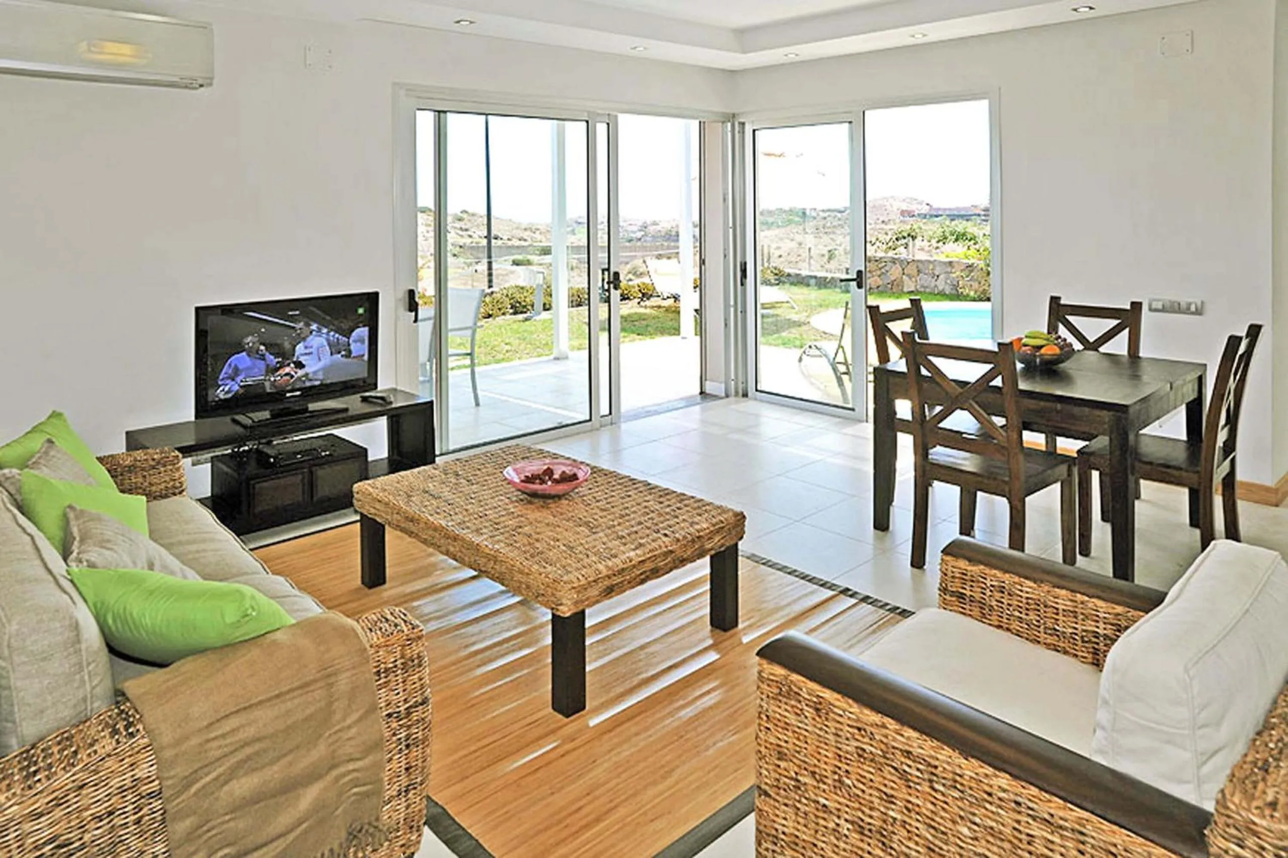 Dining area in Salobre Vista Golf 1