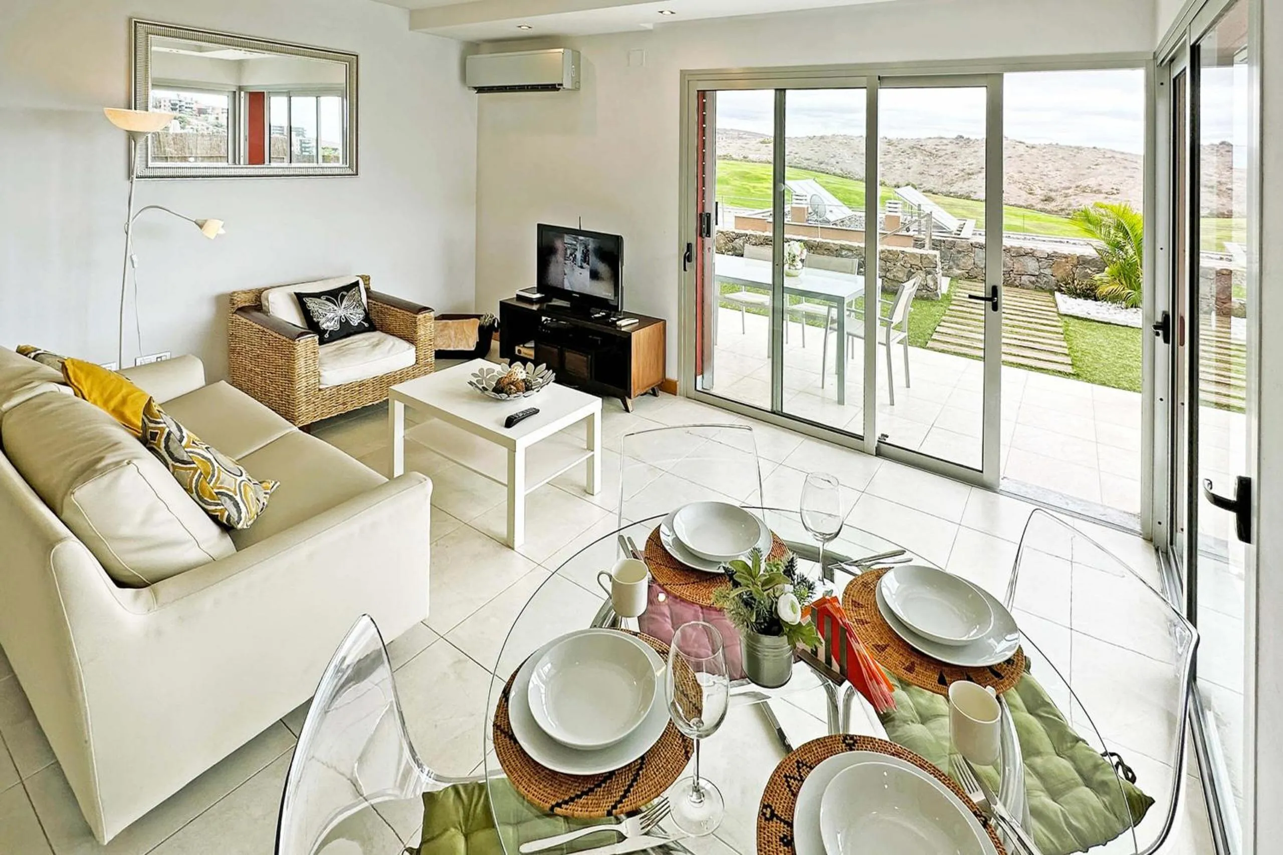 Dining area in Salobre Vista Golf 1