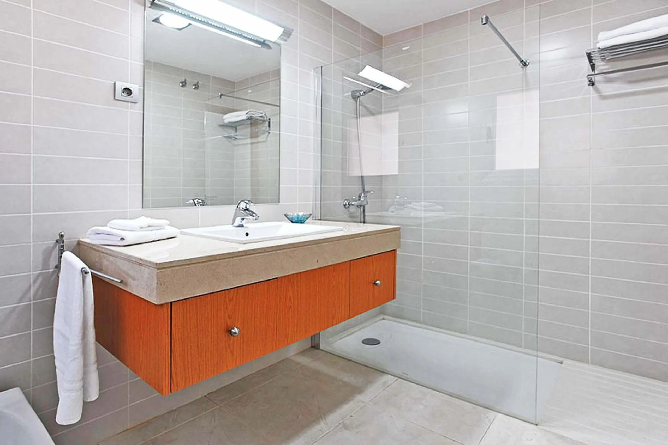 Bathroom in Salobre Vista Golf 1