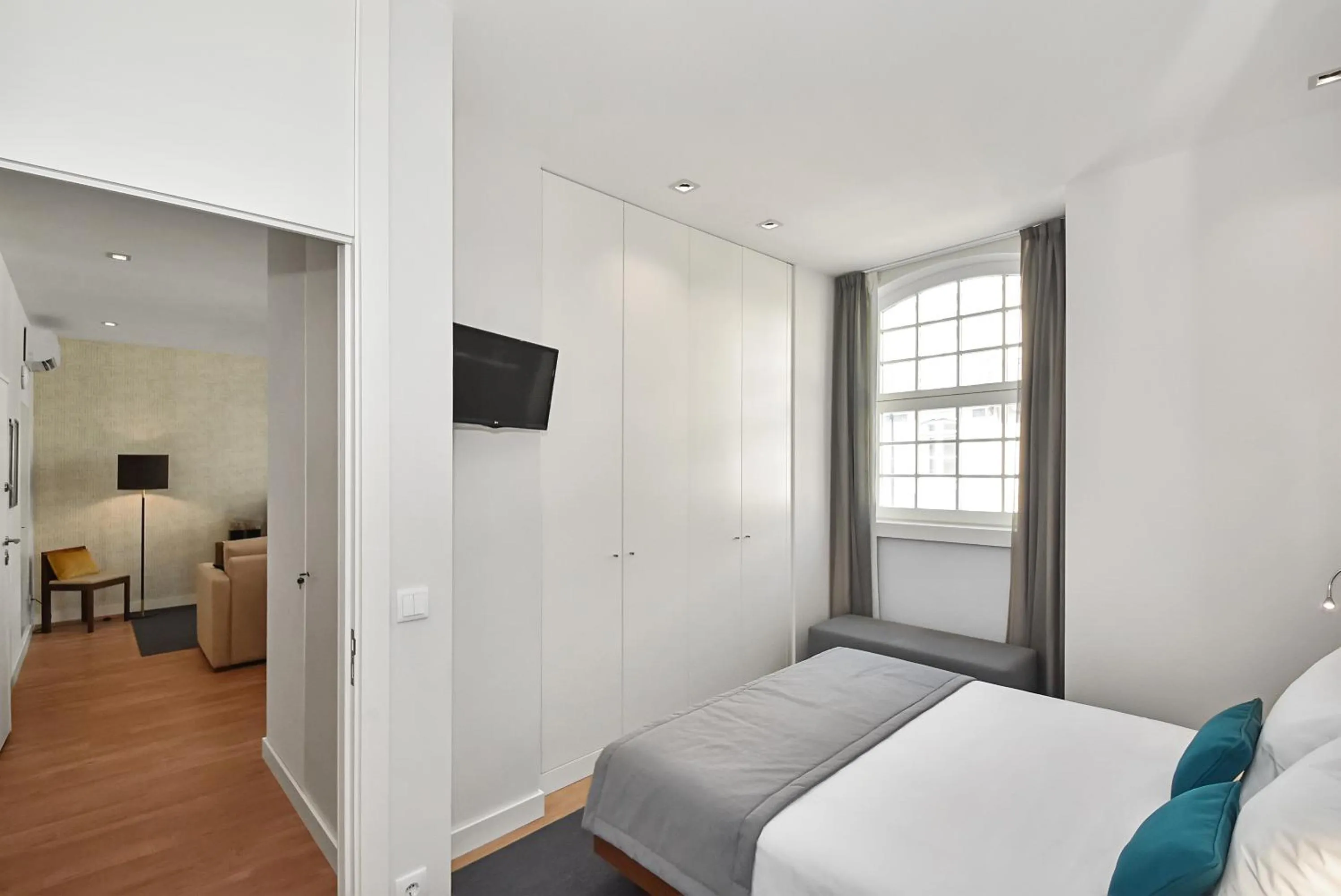 Bedroom, Bed in Augusta Residence Apartments