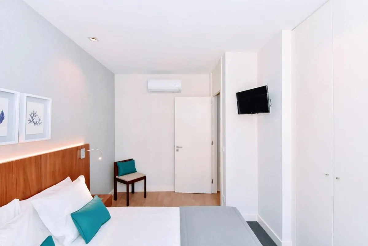 Bed in Augusta Residence Apartments