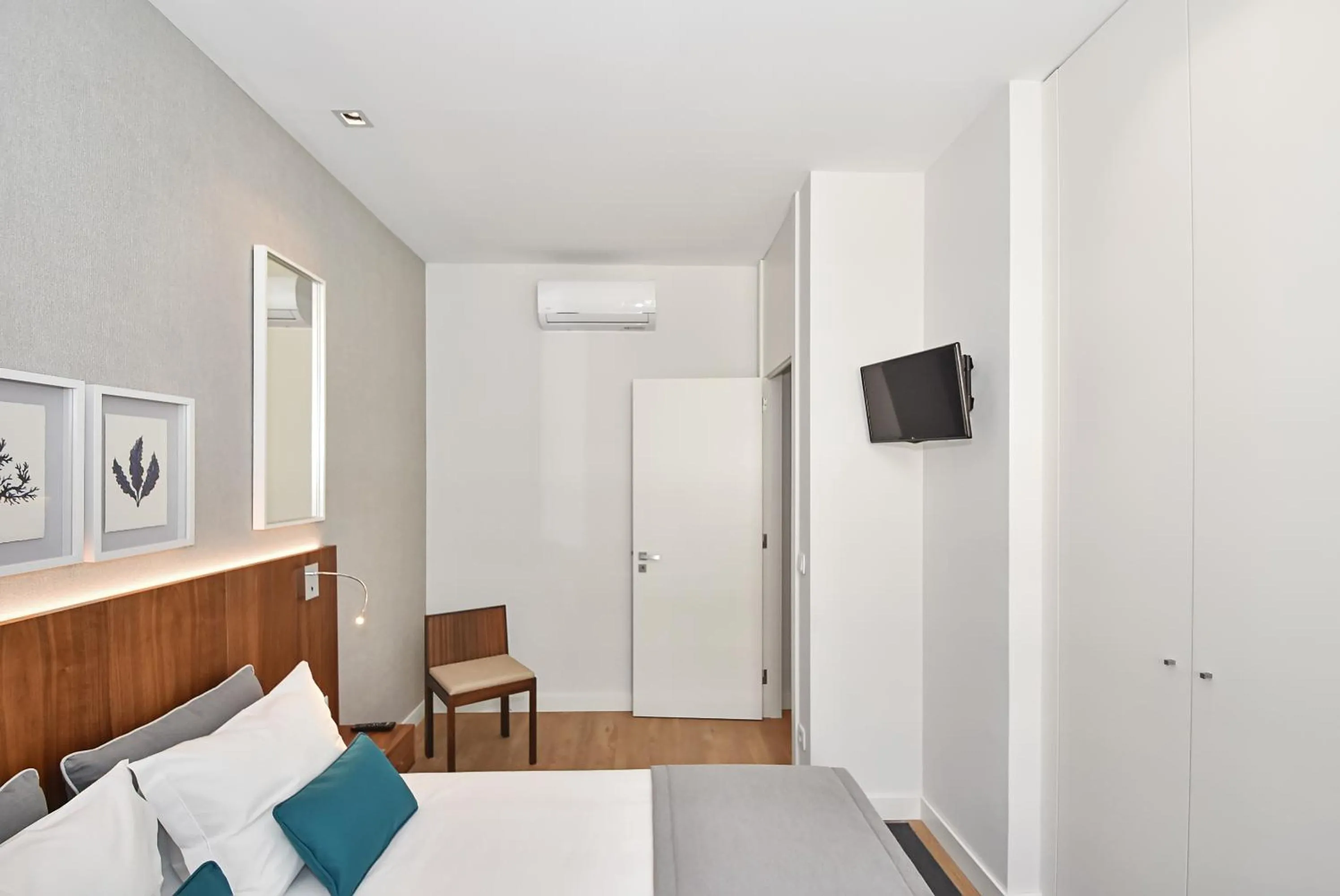 Bed in Augusta Residence Apartments