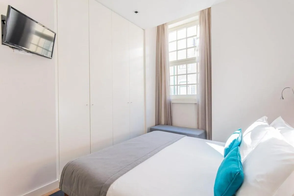 Bed in Augusta Residence Apartments