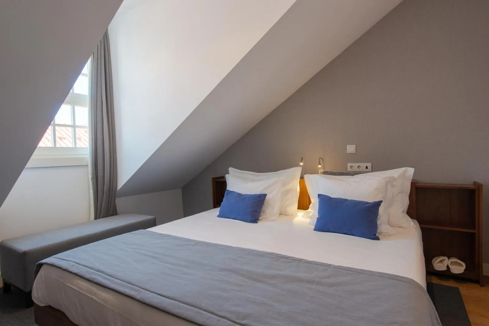 Bed in Augusta Residence Apartments