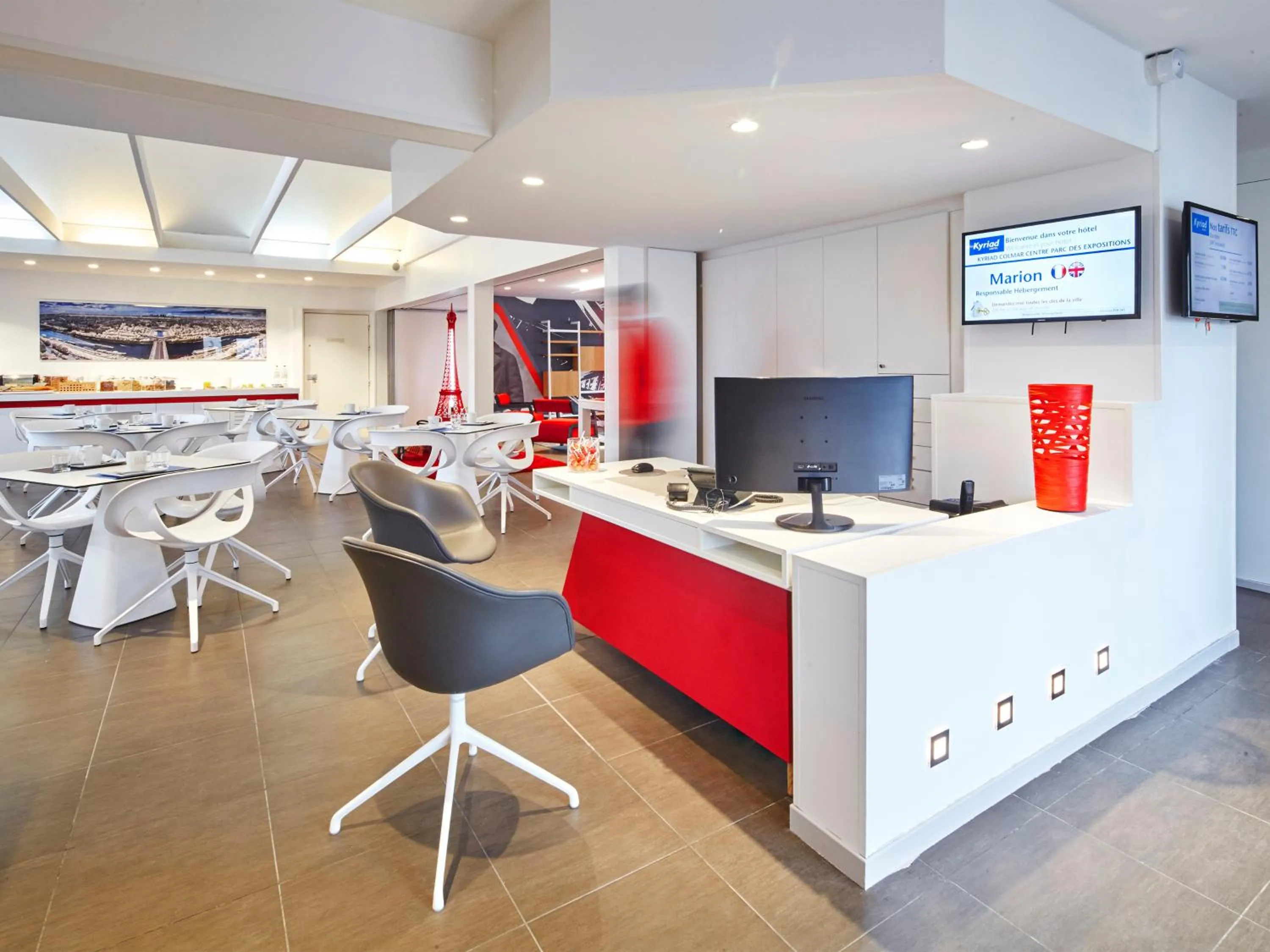 Lobby or reception in Kyriad Colmar Centre Unterlinden