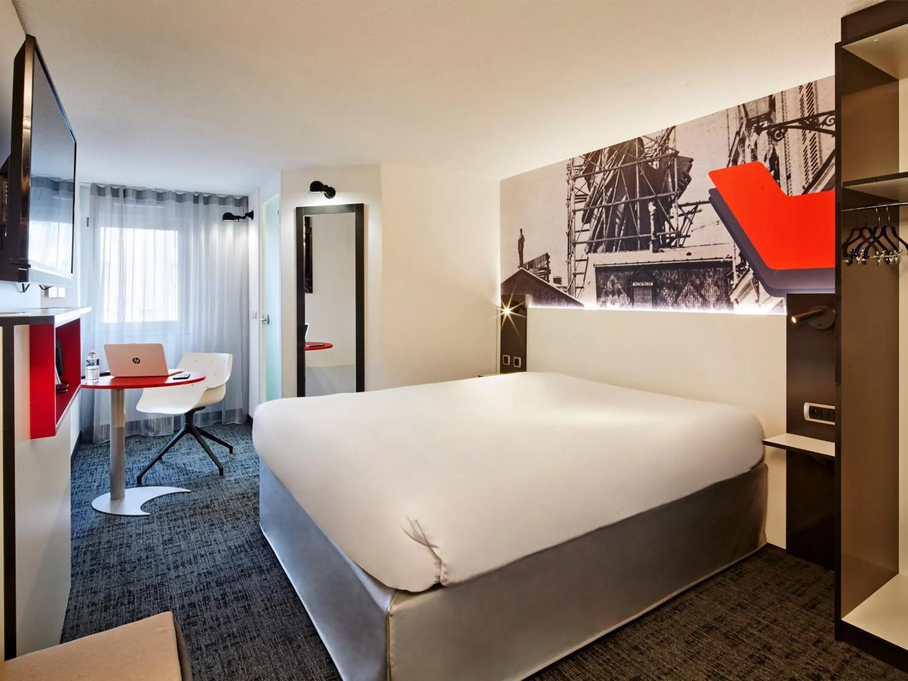 Bed in Kyriad Colmar Centre Unterlinden Bed in Kyriad Colmar Centre Unterlinden
