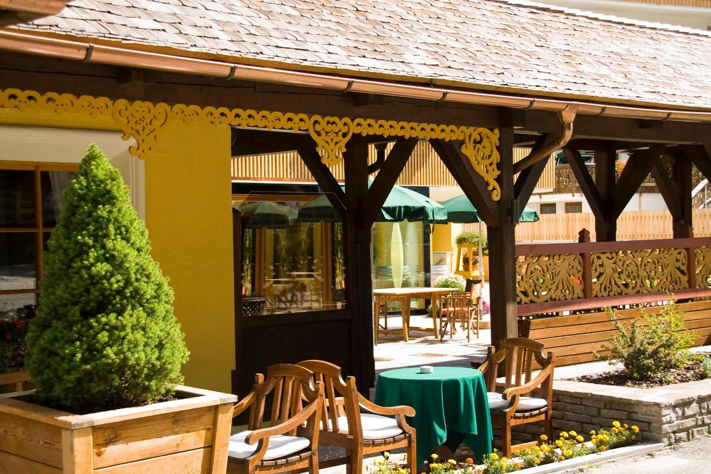 Facade/entrance in Hotel La Villa