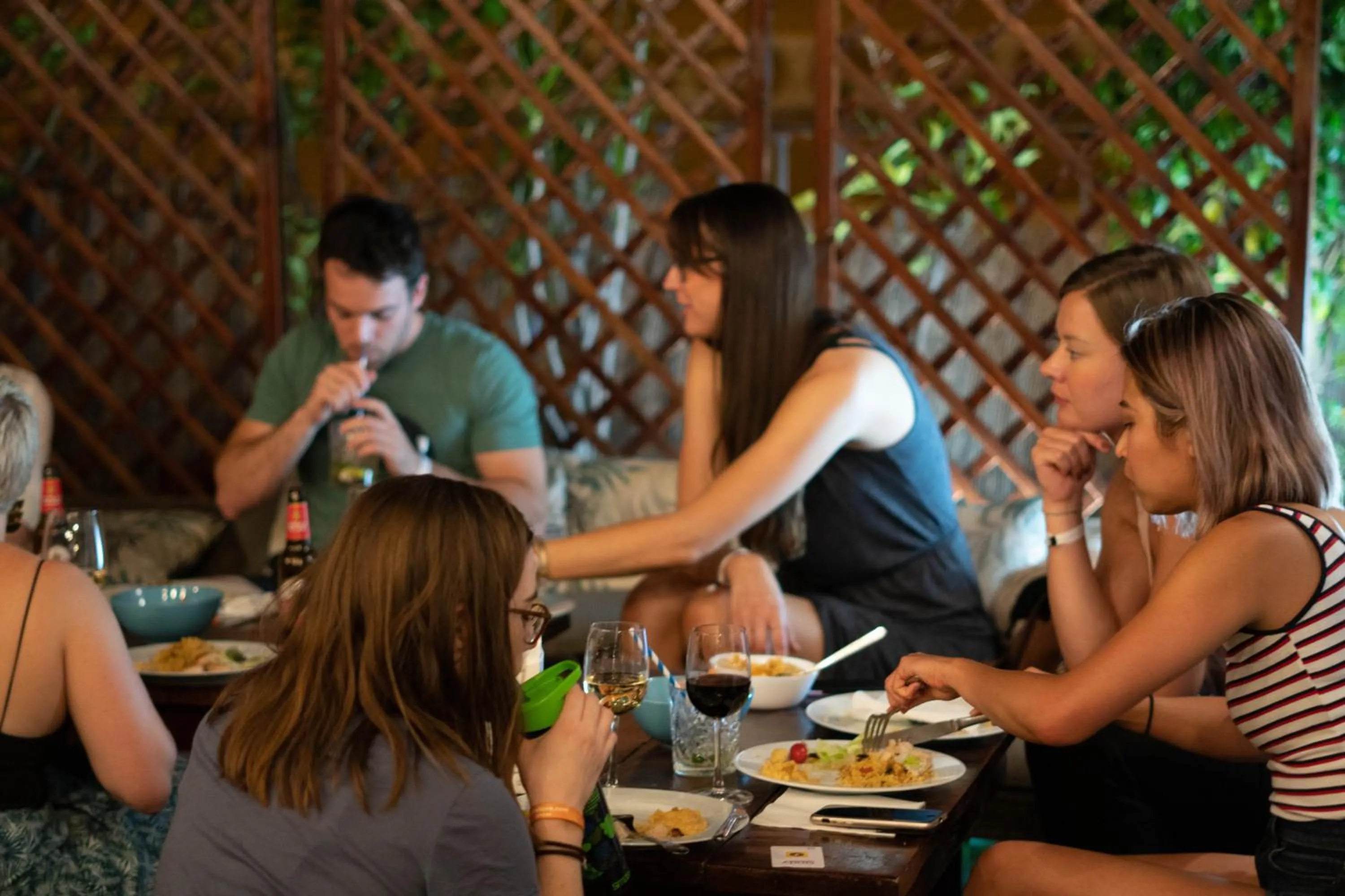 Restaurant/places to eat in La Banda Rooftop Hostel
