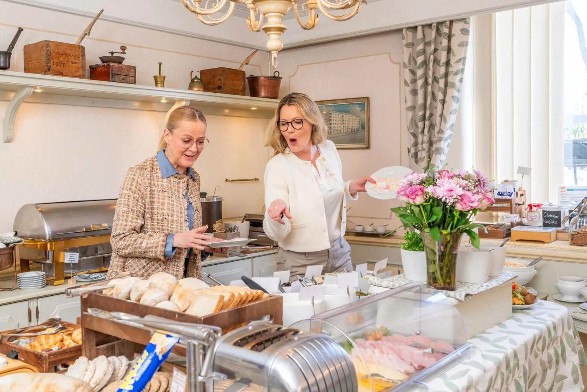 People in Hotel Astor