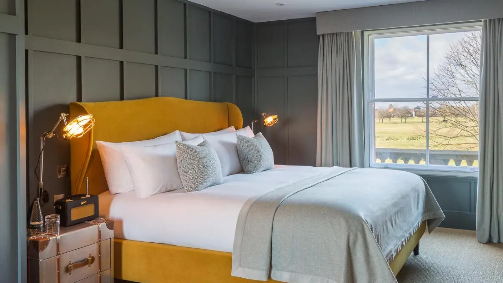 Suite with City and Park View - single occupancy in Number 38 Clifton Suite with City and Park View - single occupancy in Number 38 Clifton