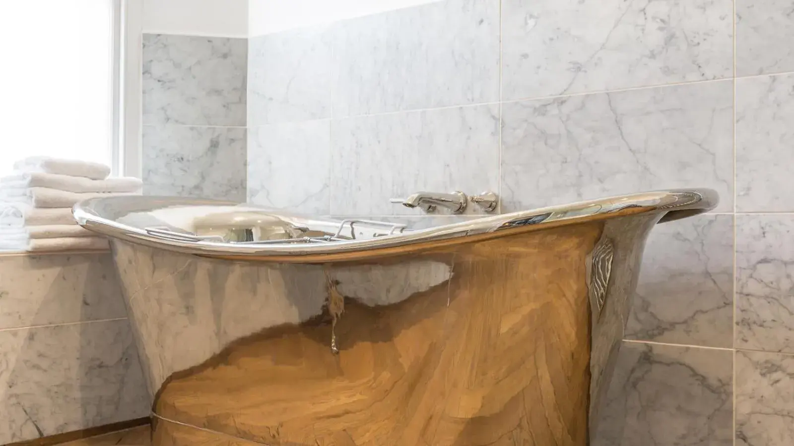 Suite with City and Park View - single occupancy in Number 38 Clifton Suite with City and Park View - single occupancy in Number 38 Clifton