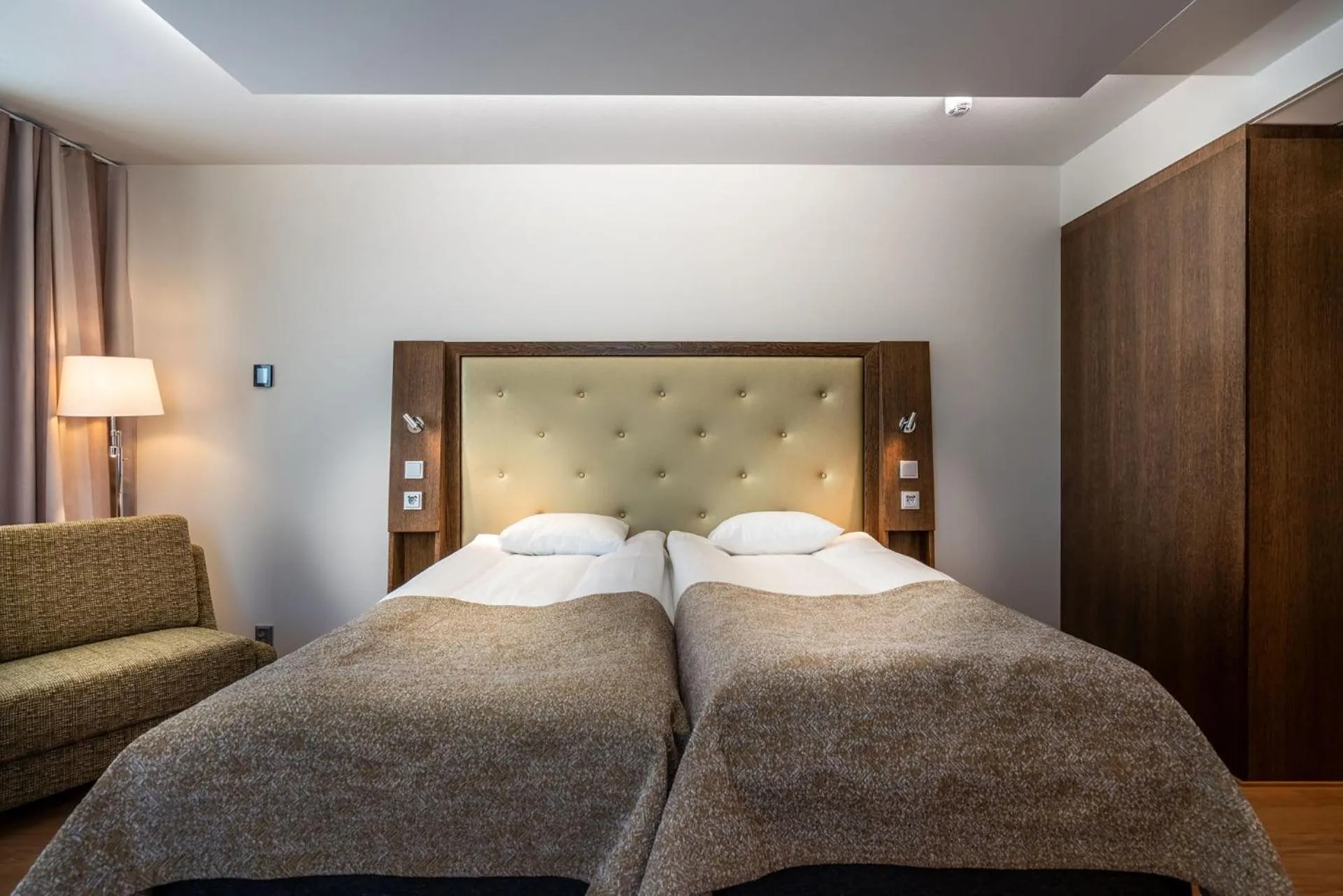 Breakfast, Bed in Hotel Vallonia