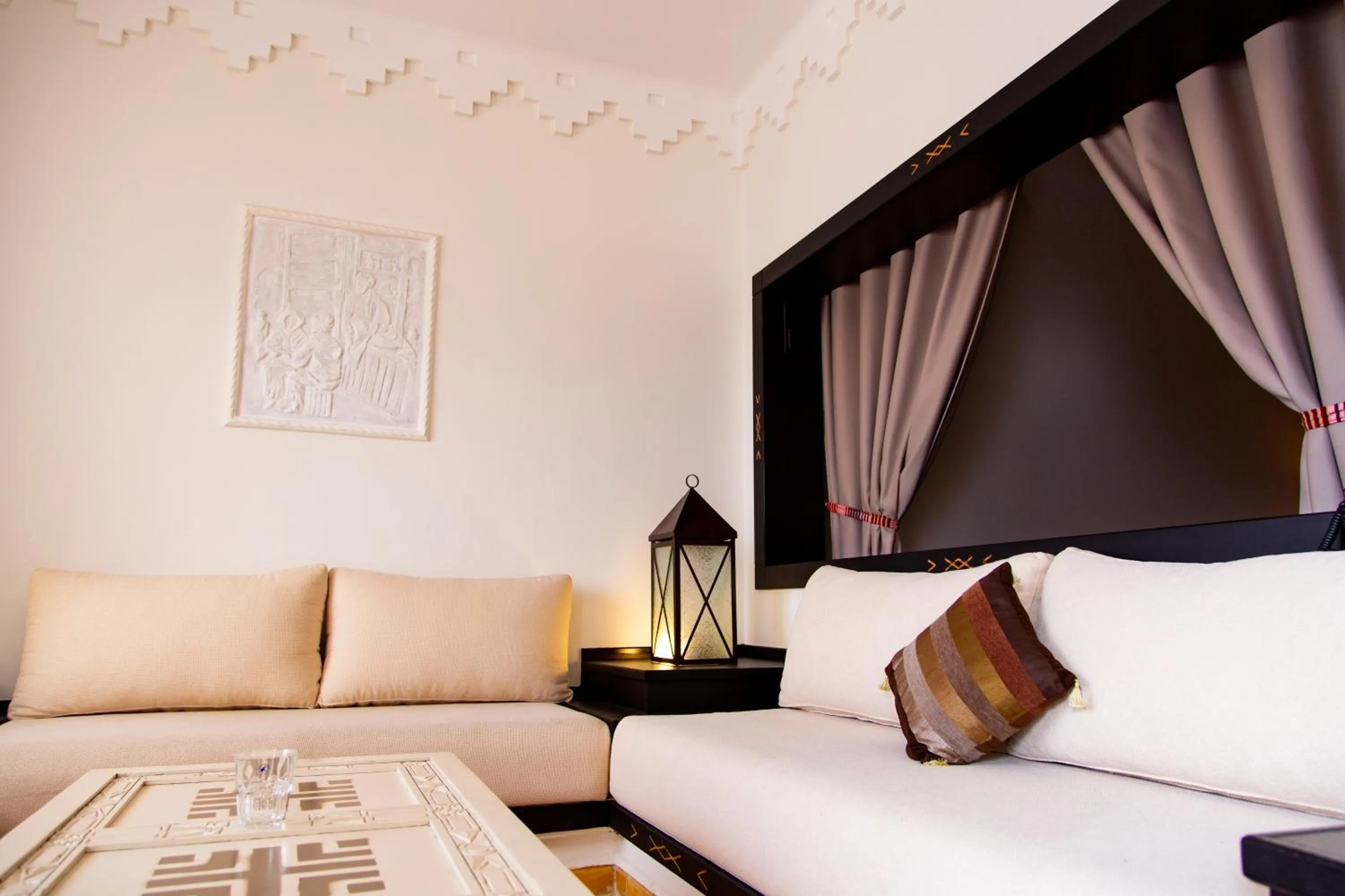 Living room, Bed in Borjs Hotel Suites & Spa