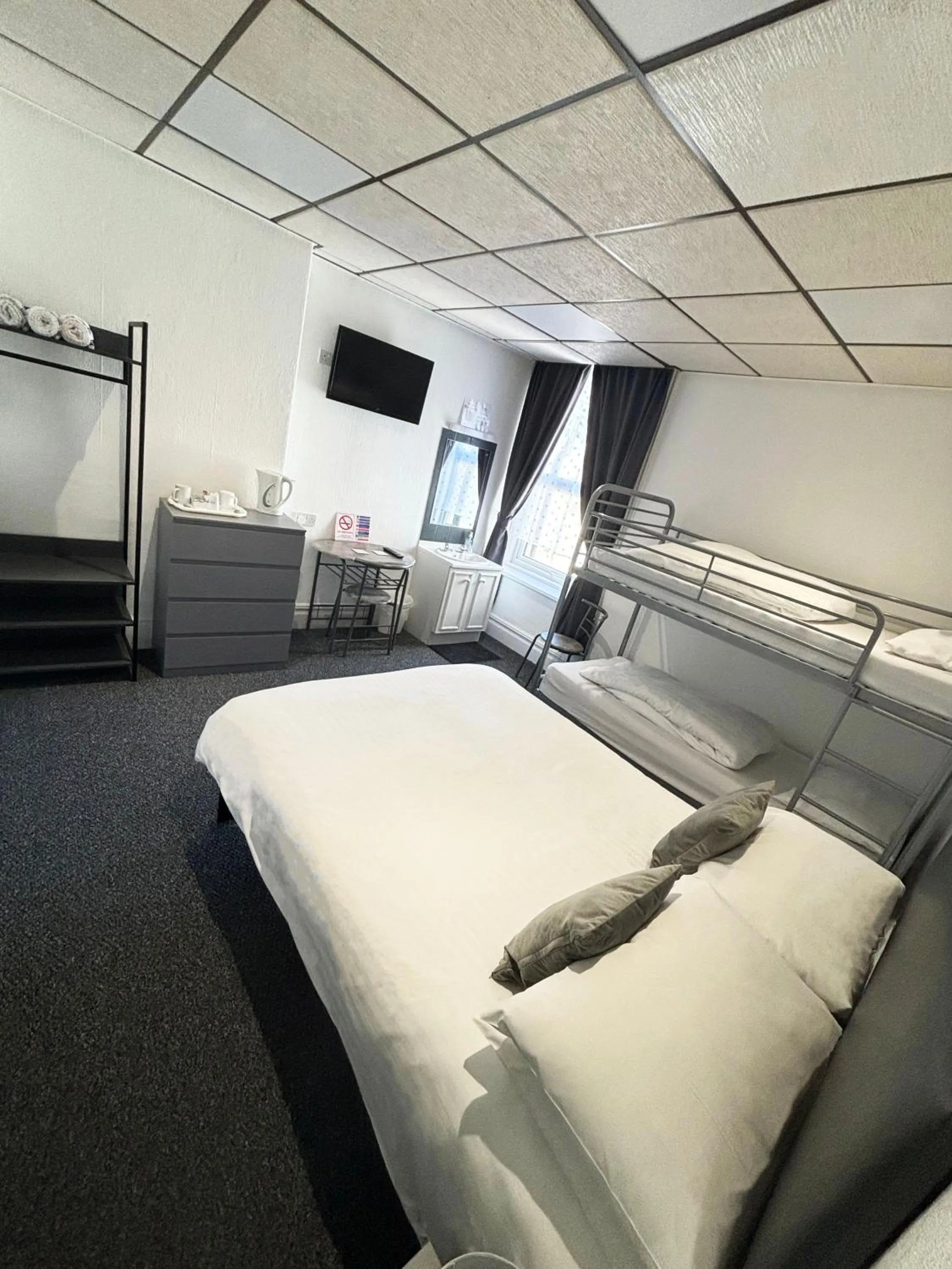 Bed in The Mornington Hotel